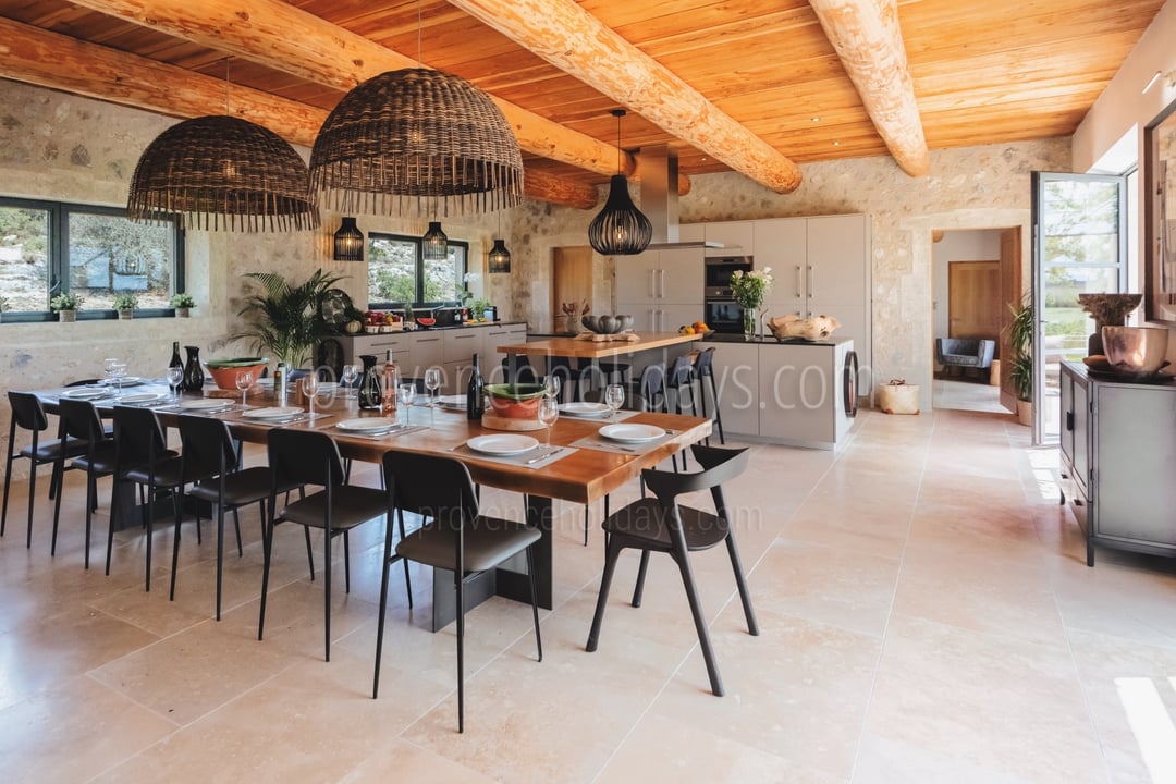 26 - Mas de Pierre: Villa: Interior