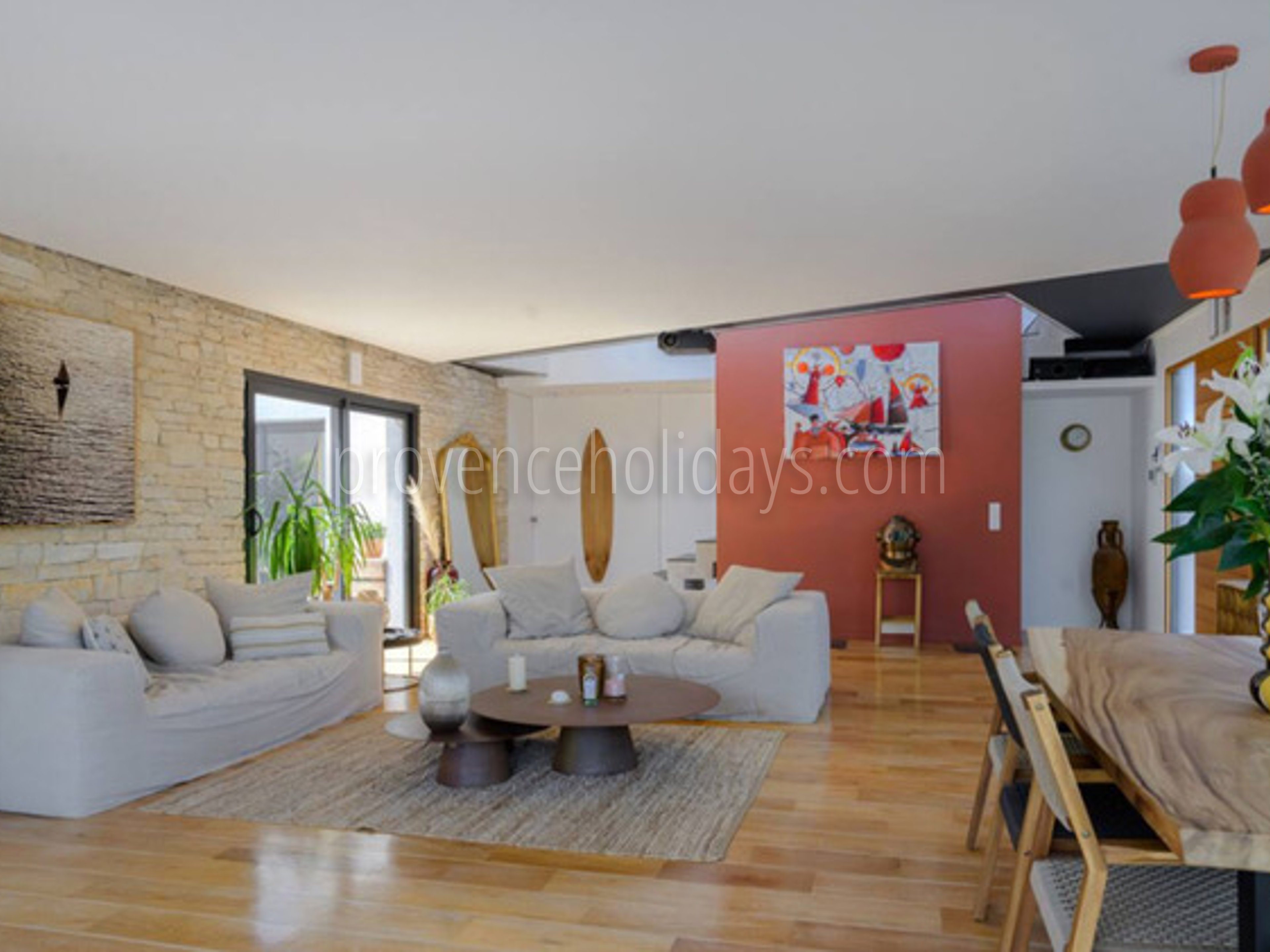 16 - Villas Cassis: Villa: Interior
