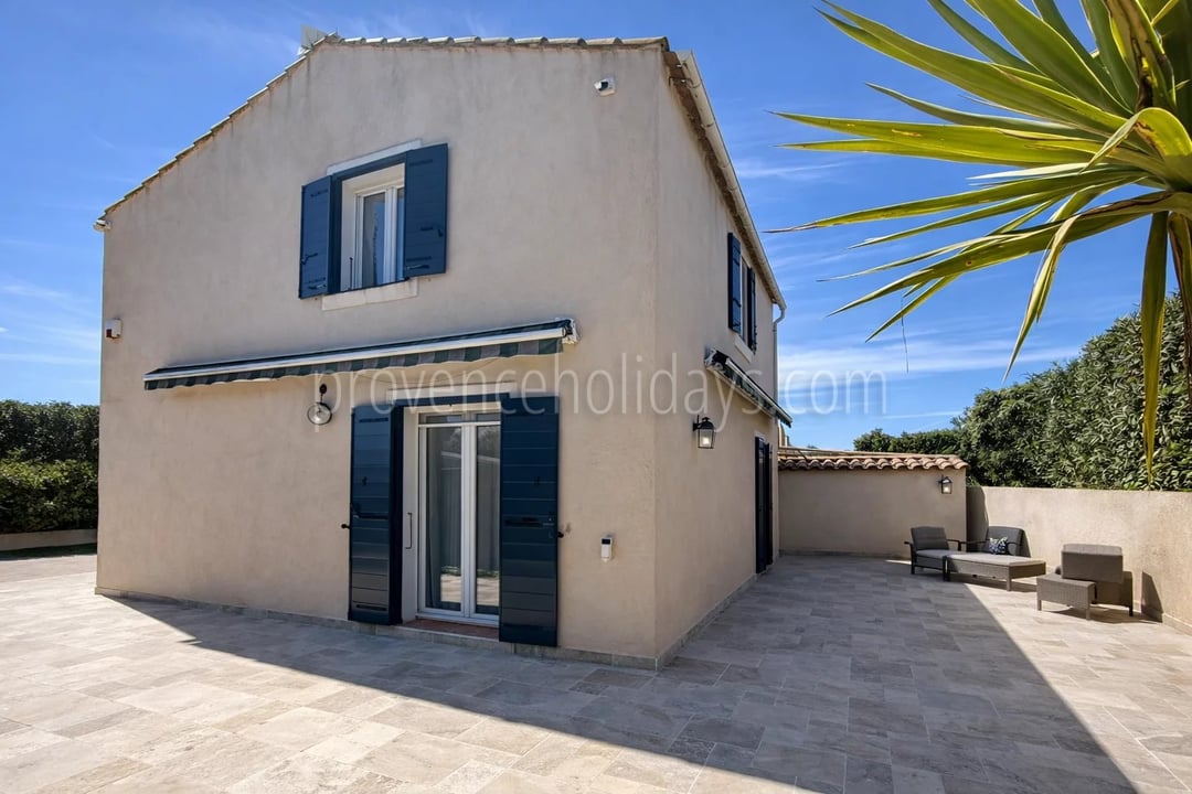 10 - Huis met kelder in Grimaud: Villa: Exterior