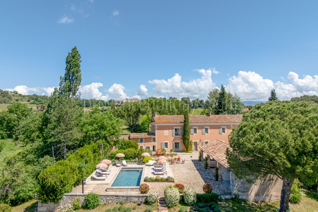 64 - La Bastide Incarnat: Villa: Exterior