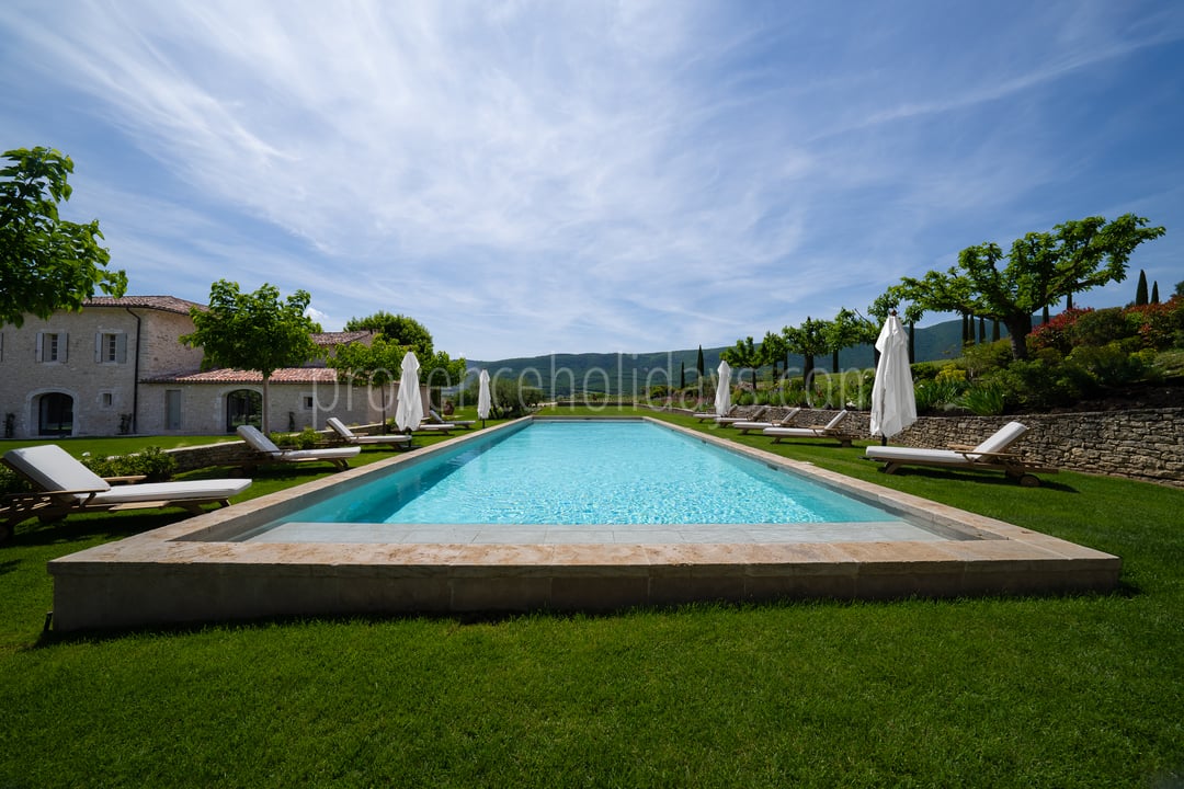 125 - Villa des Cascades: Villa: Pool
