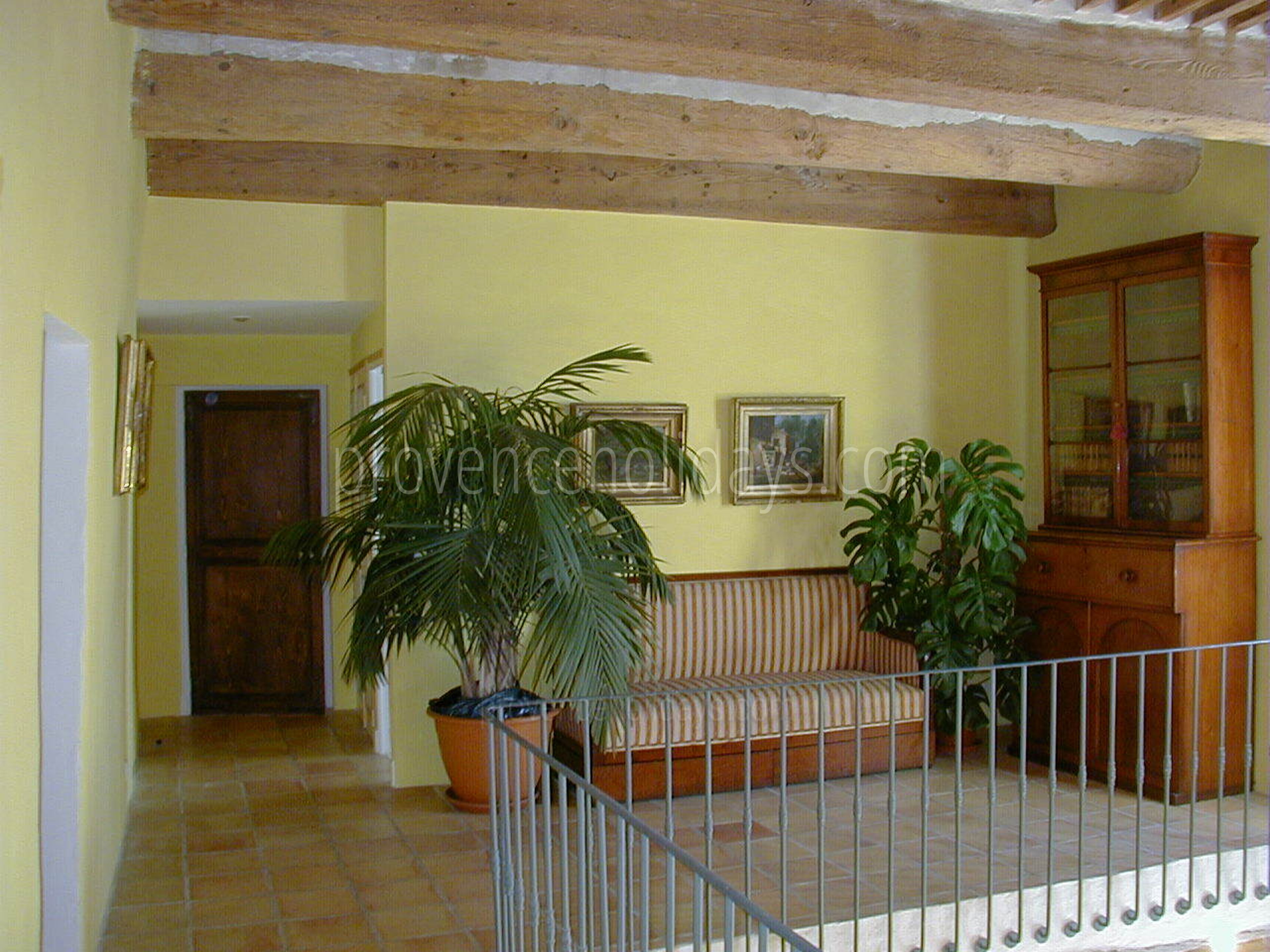 35 - Mas Lambesc: Villa: Interior