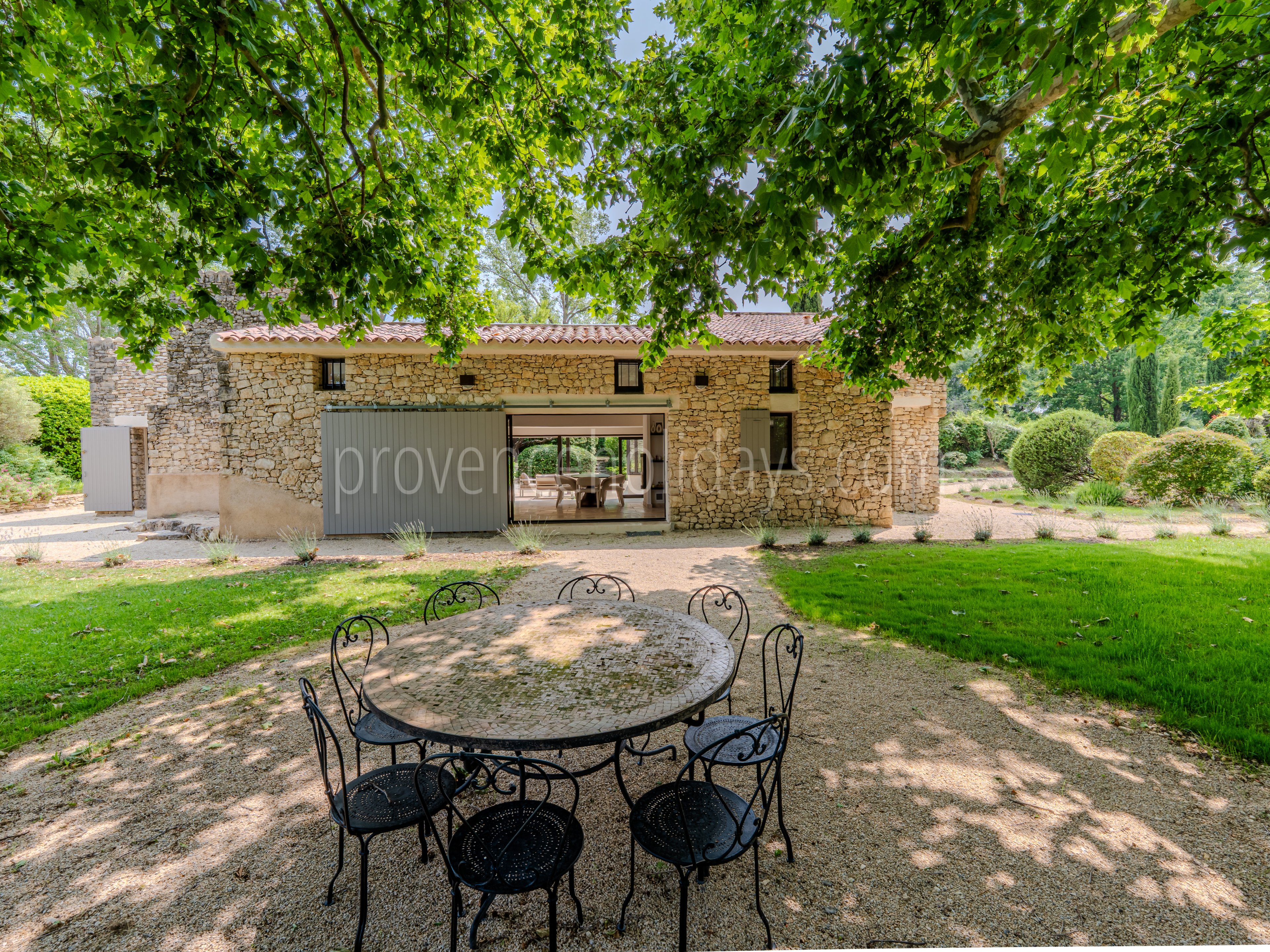 60 - Mas de la Rivière Secrète: Villa: Exterior