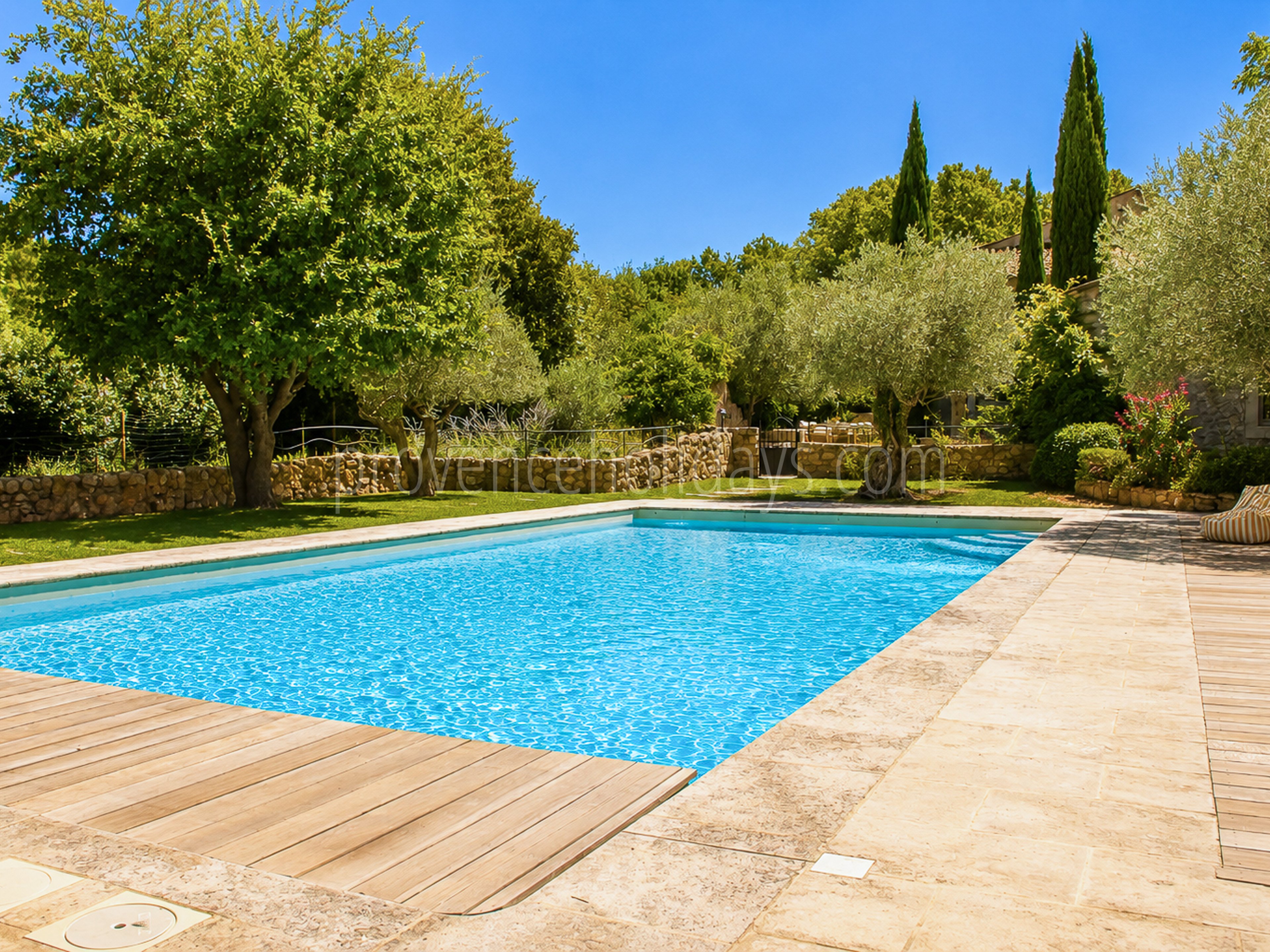 4 - Mas rénové à pied d\'Eygalières: Villa: Pool