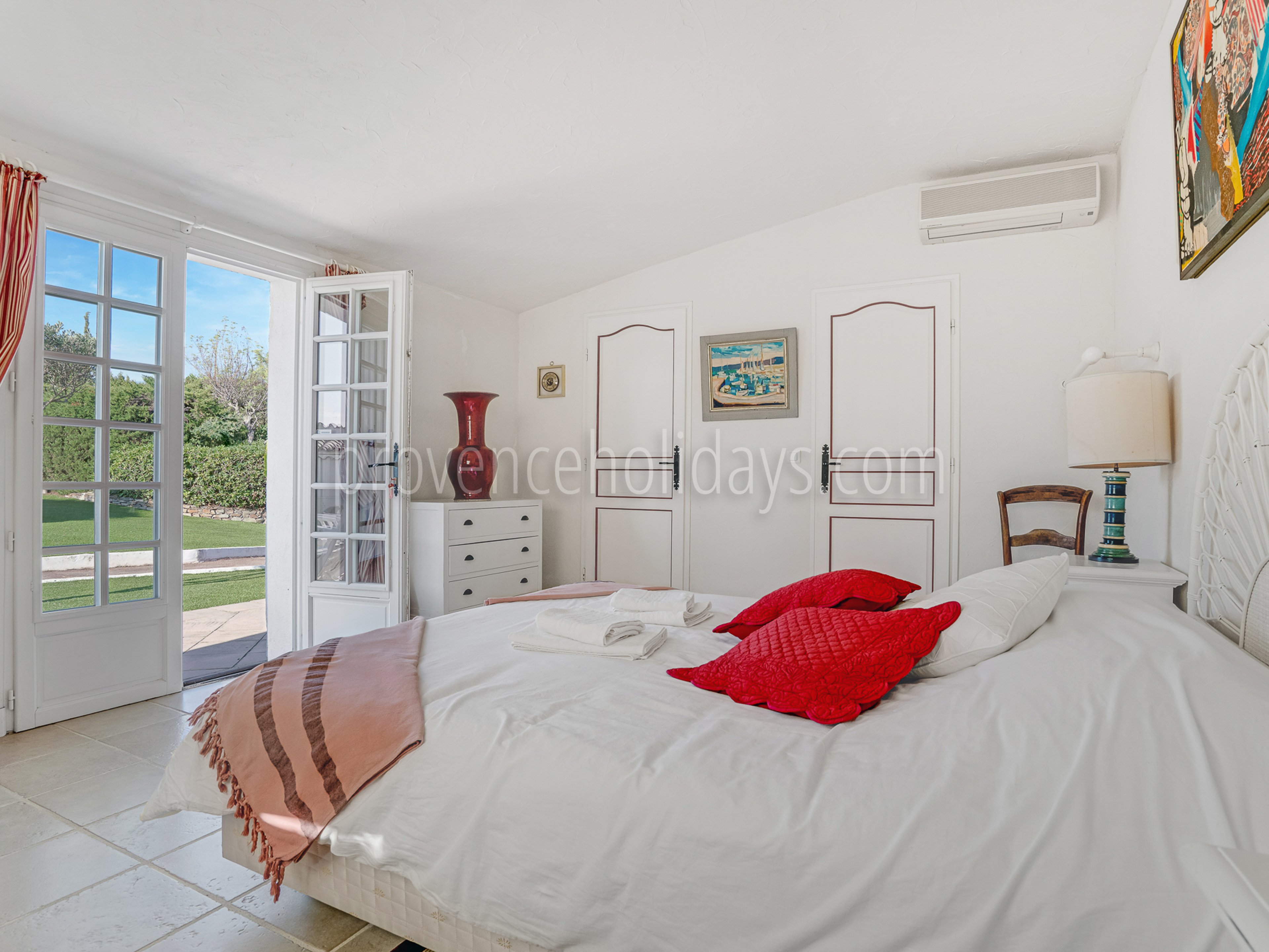 27 - Azur Sérénité: Villa: Bedroom