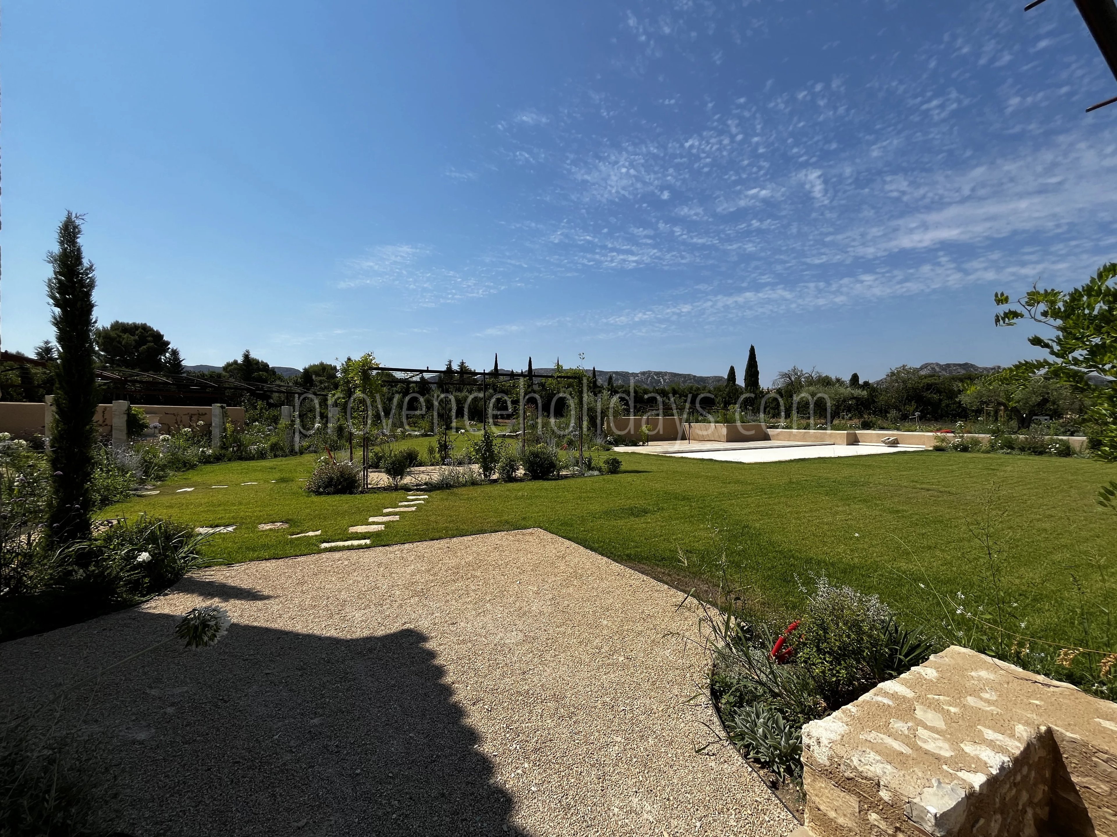 12 - Provençal mas in Eygalières: Villa: Exterior