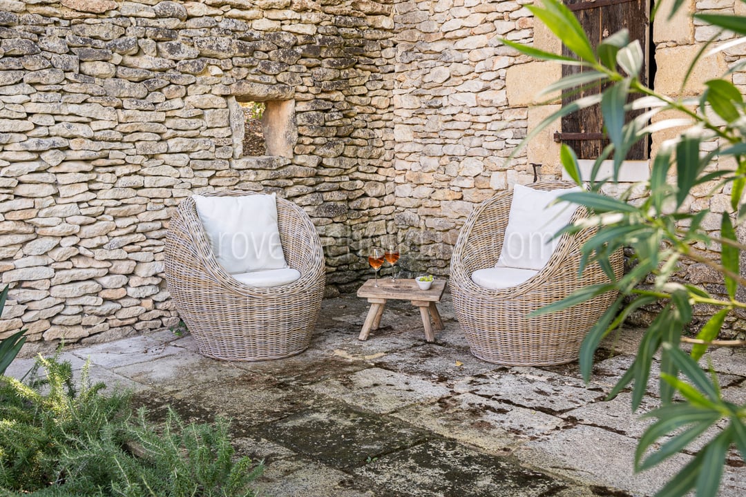42 - Le Mazet des Collines: Villa: Exterior