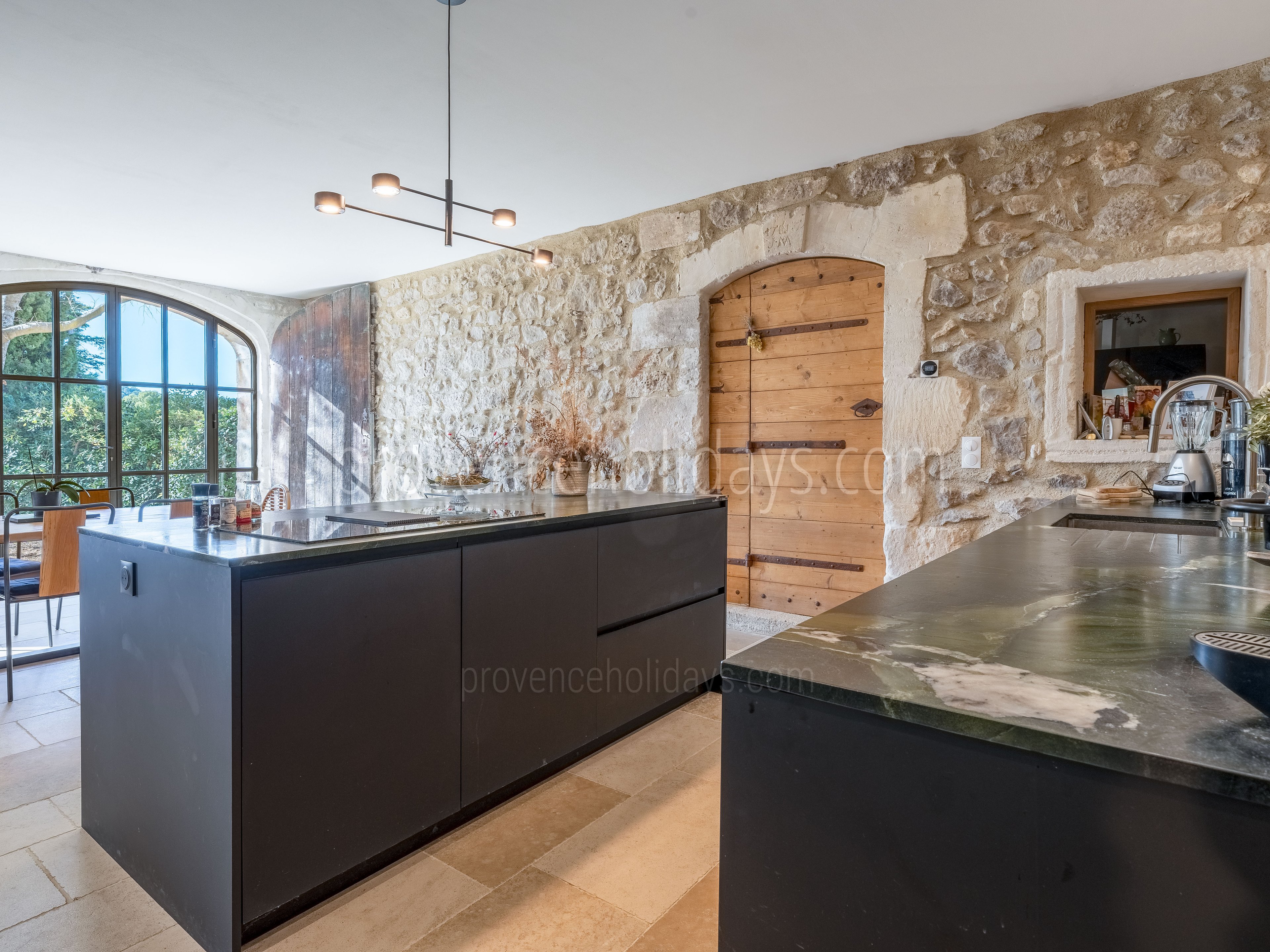 11 - Mas des Roches: Villa: Interior