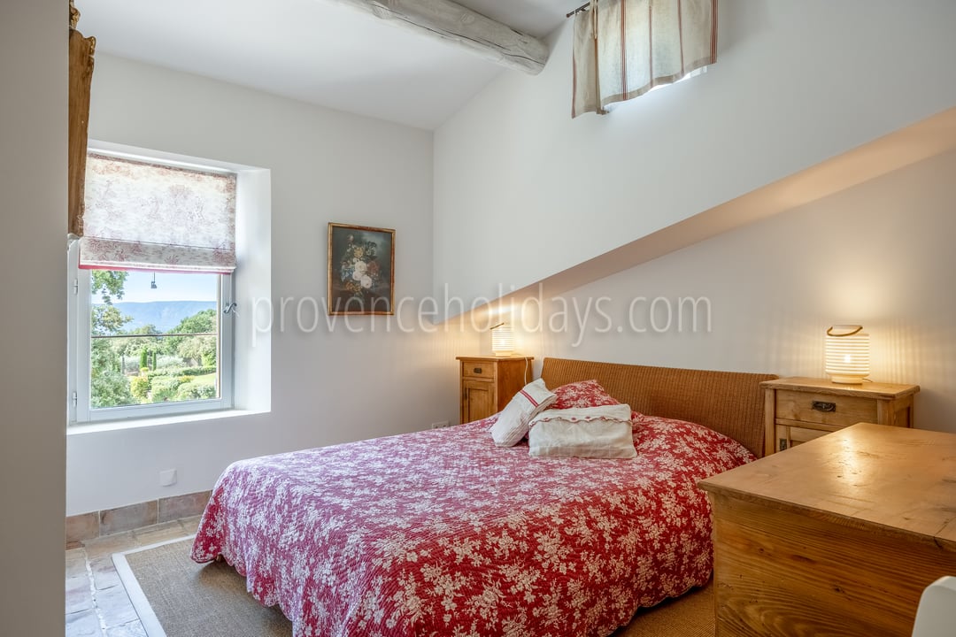 12 - La Maison des Bories: Villa: Bedroom