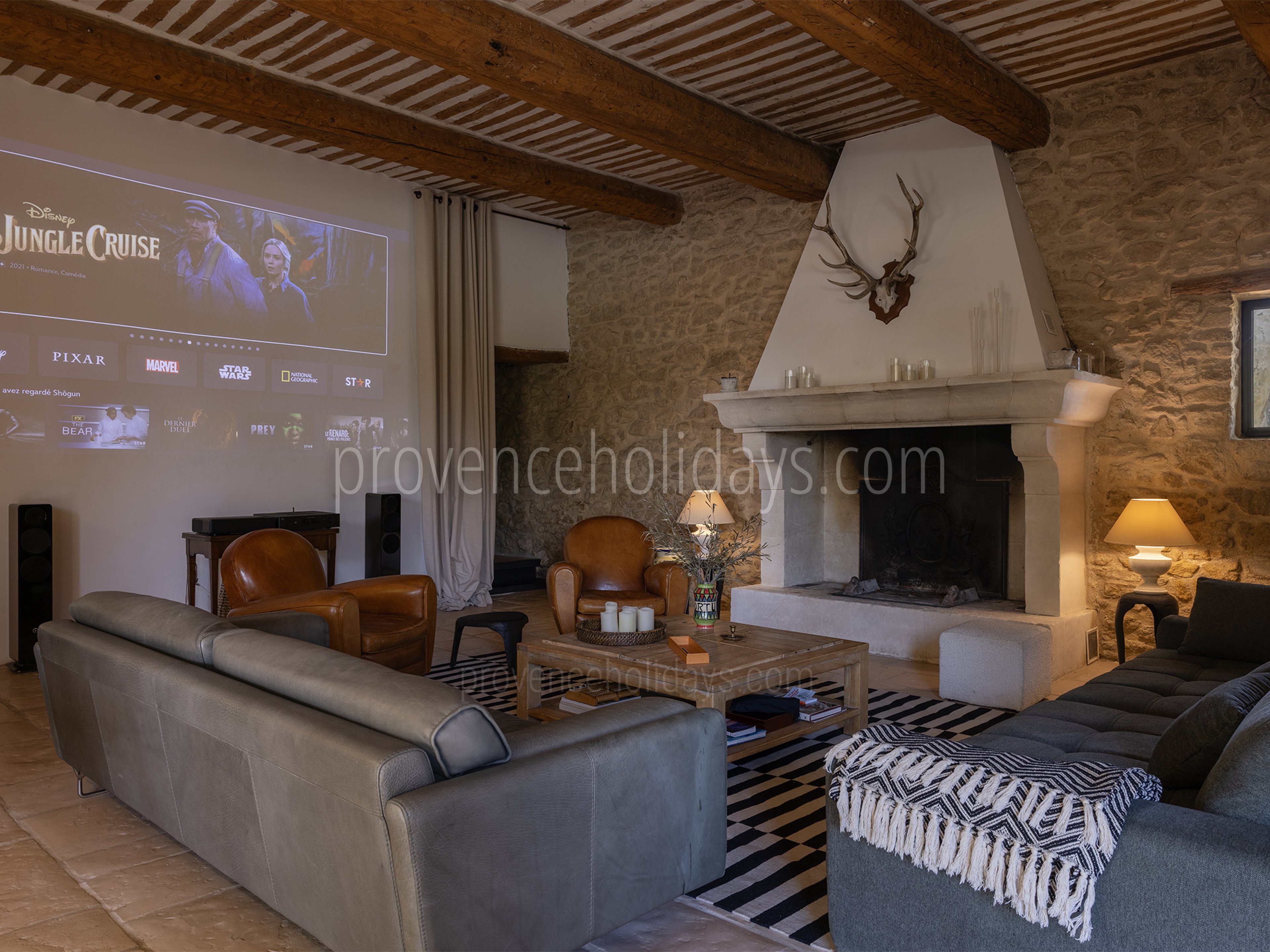 33 - Le Mas d\'Entraigues: Villa: Interior
