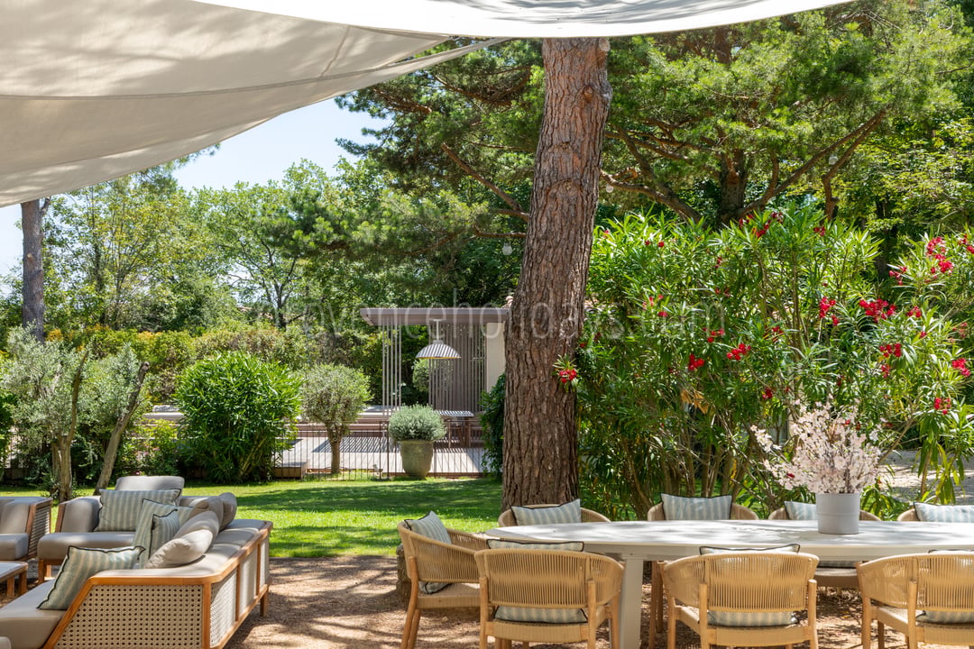 8 - Domaine Aurea: Villa: Exterior