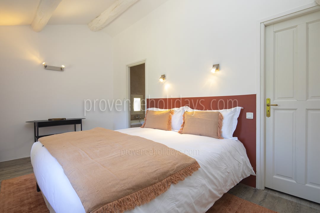 60 - Mas du Carlet: Villa: Interior