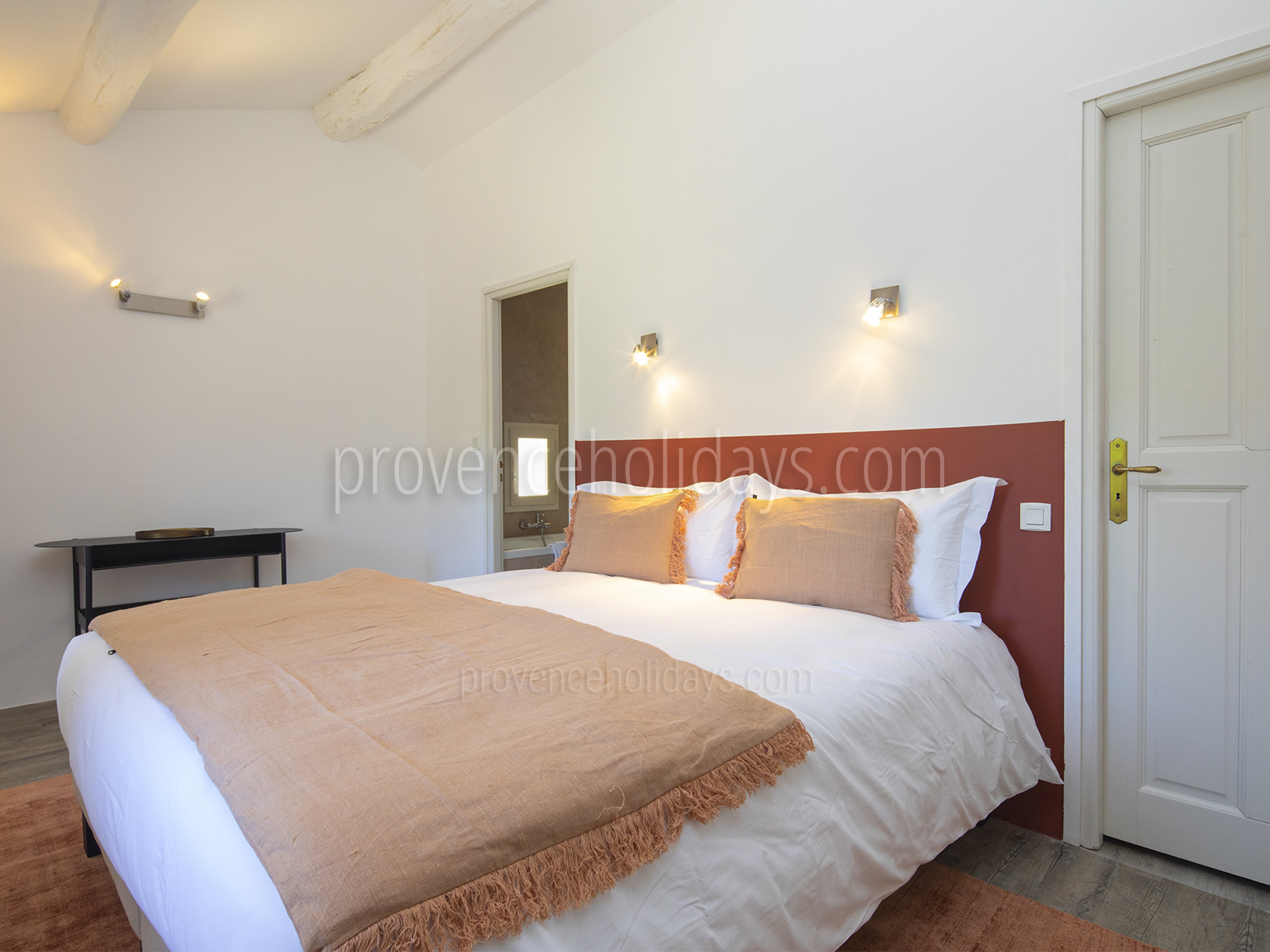 60 - Mas du Carlet: Villa: Interior