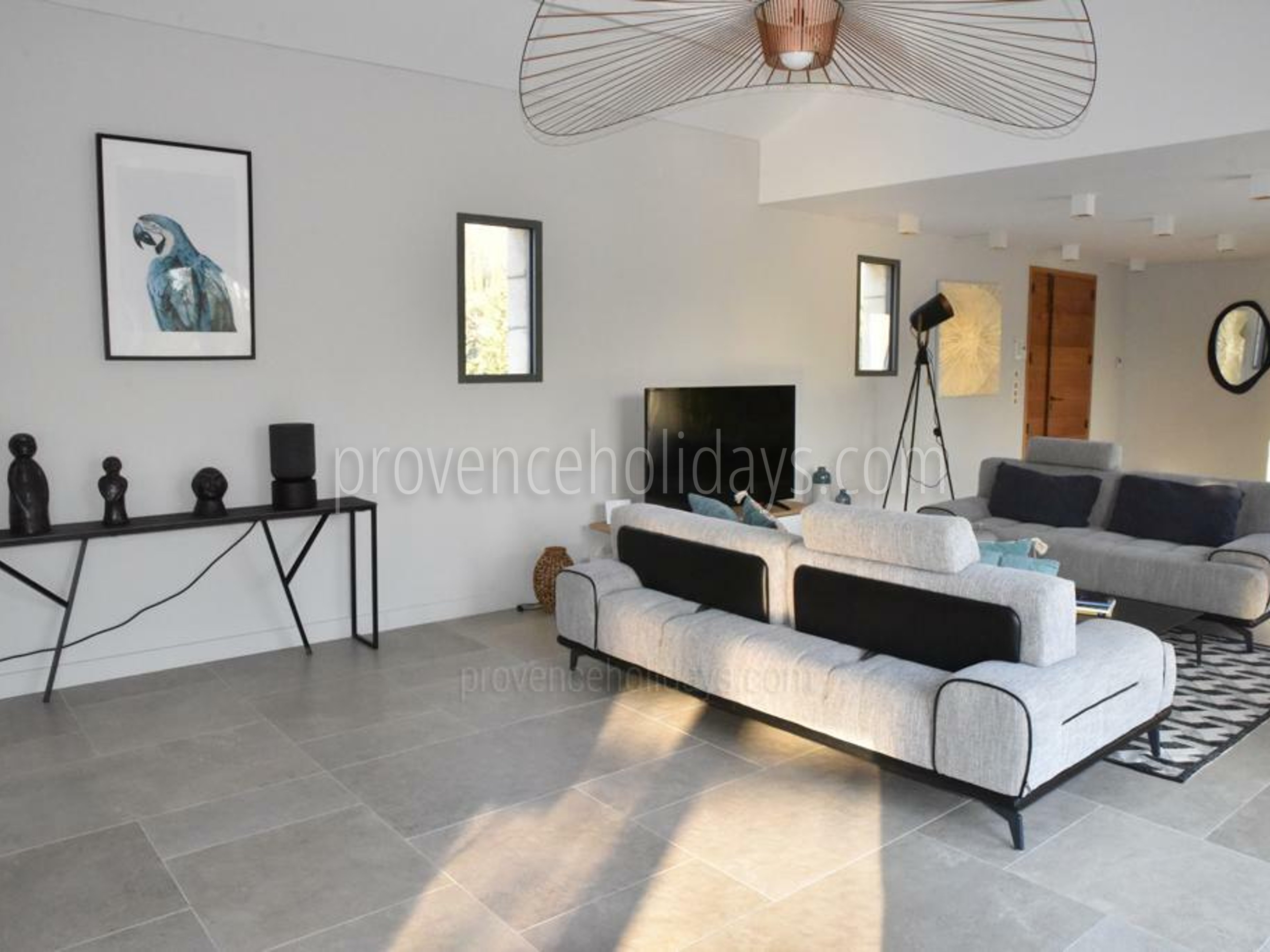 16 - Le Mas des Bories: Villa: Interior