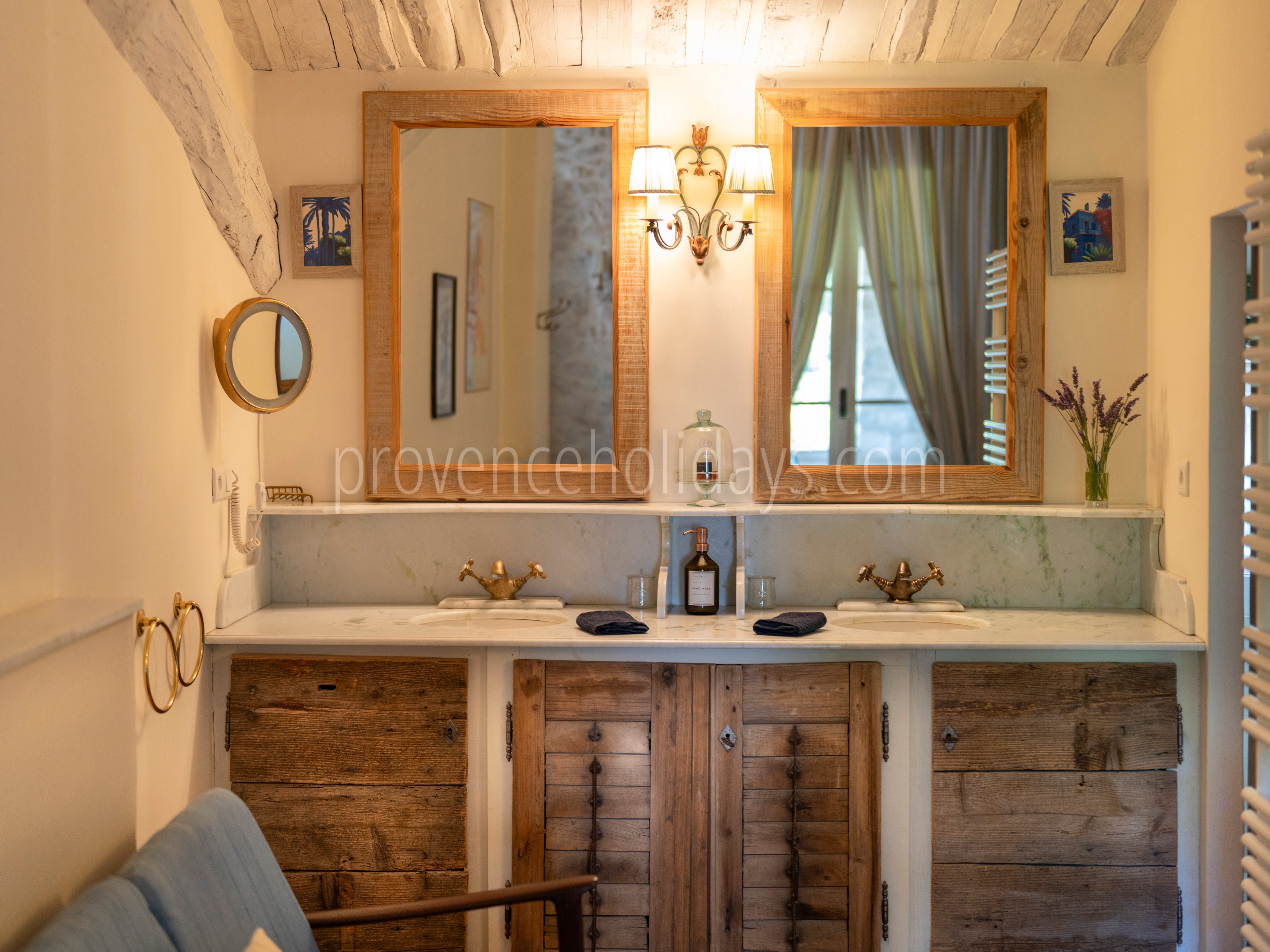 99 - La Bastide Neuve: Villa: Bathroom
