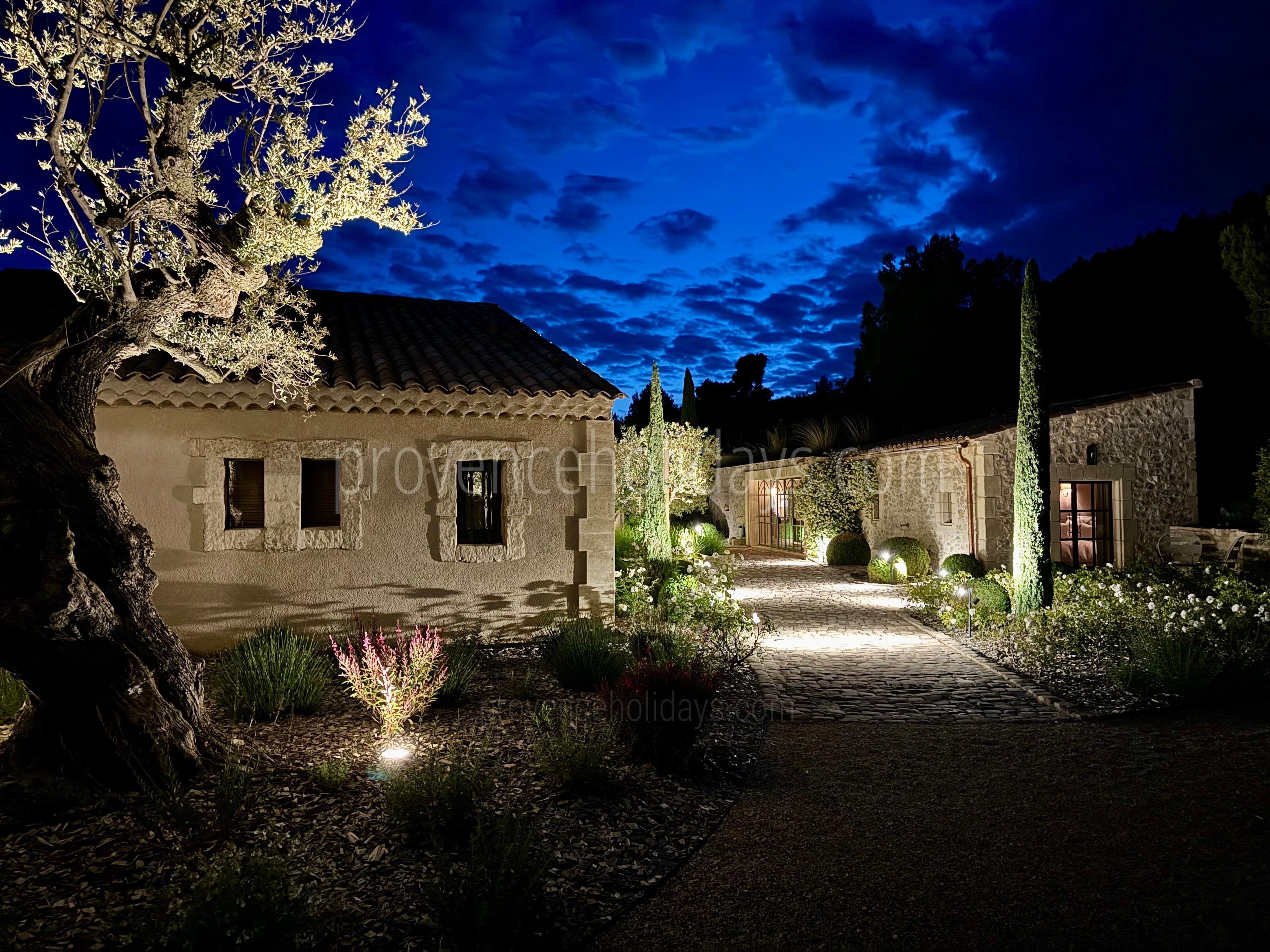 57 - Mas des Collines: Villa: Exterior
