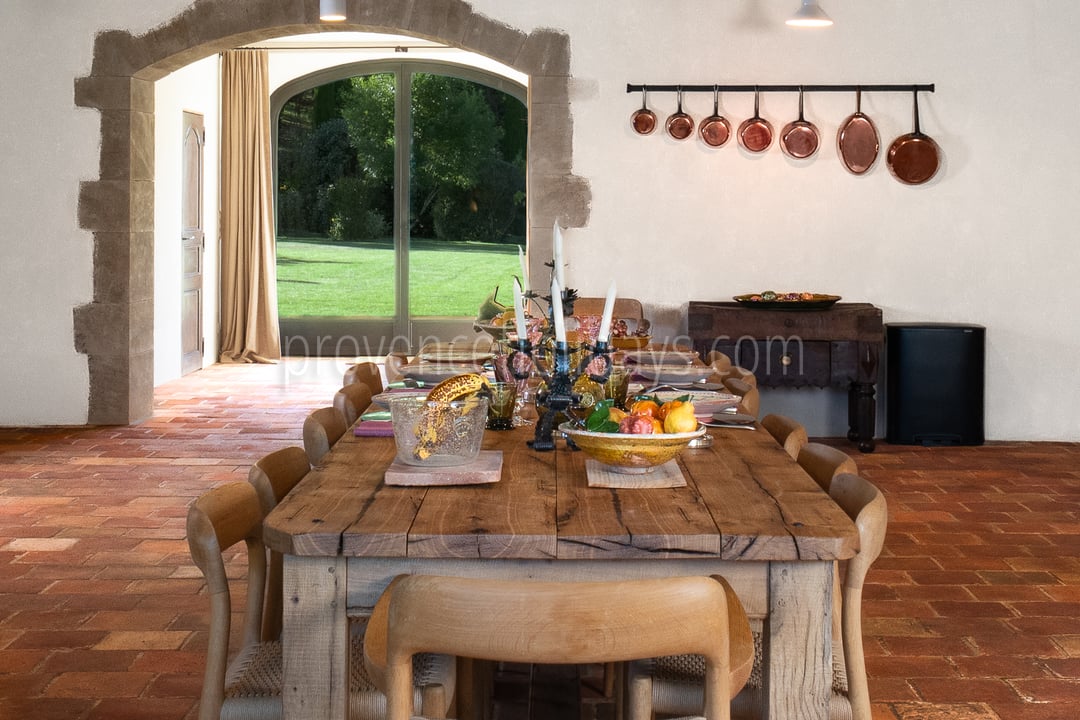 -2 - Mas des Cascades: Villa: Interior