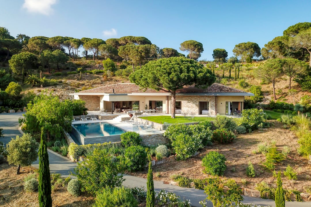 Contemporary luxury in Ramatuelle
