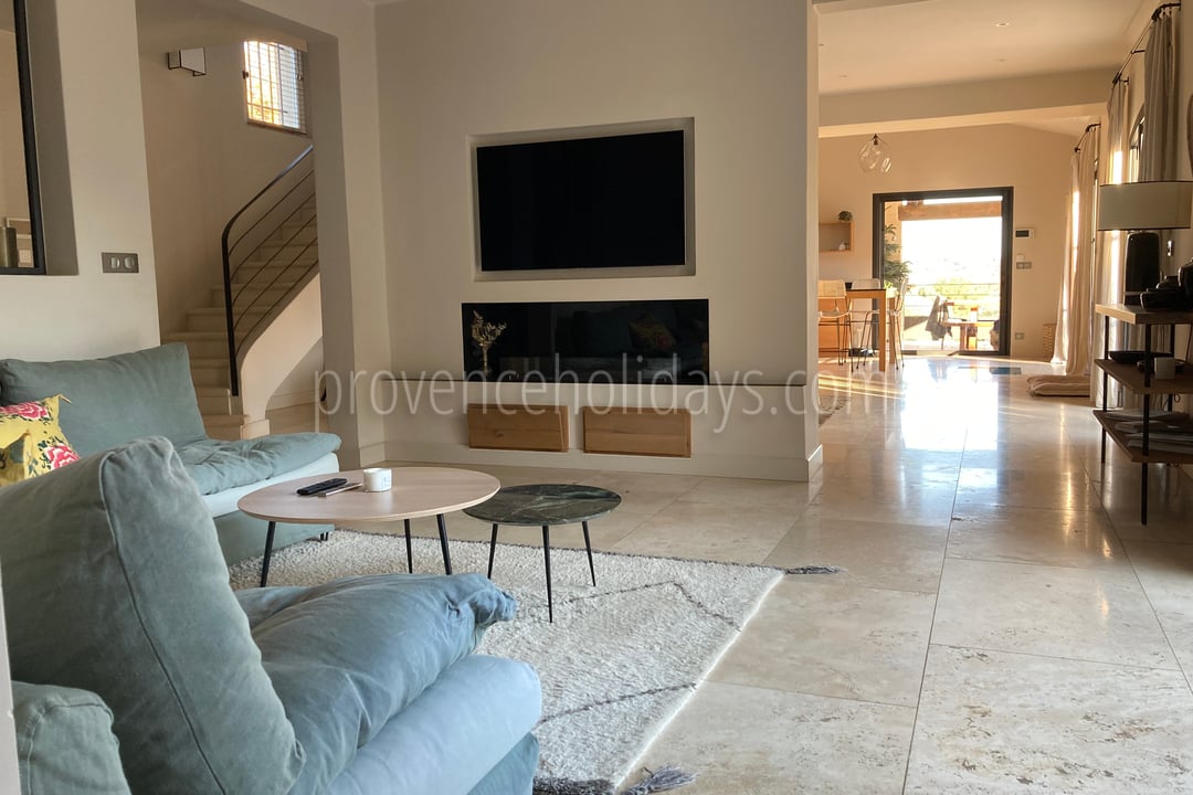 31 - Le Mas Provençal: Villa: Interior