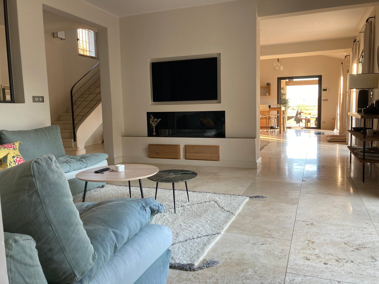 28 - Le Mas Provençal: Villa: Interior