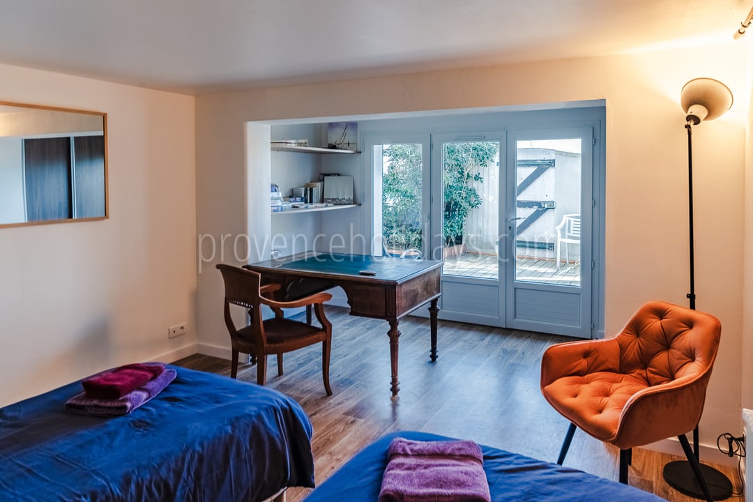 29 - Villa Les Pieds Dans L\'eau: Villa: Bedroom