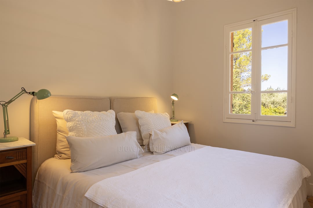6 - Maison Belvédère: Villa: Bedroom