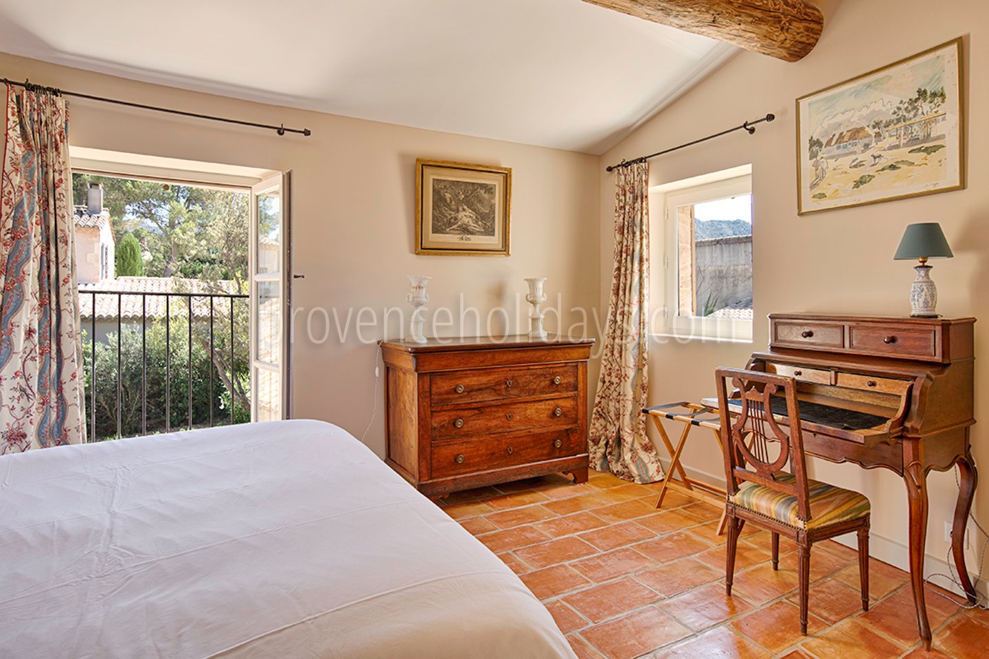 21 - Maison Eygalières: Villa: Bedroom