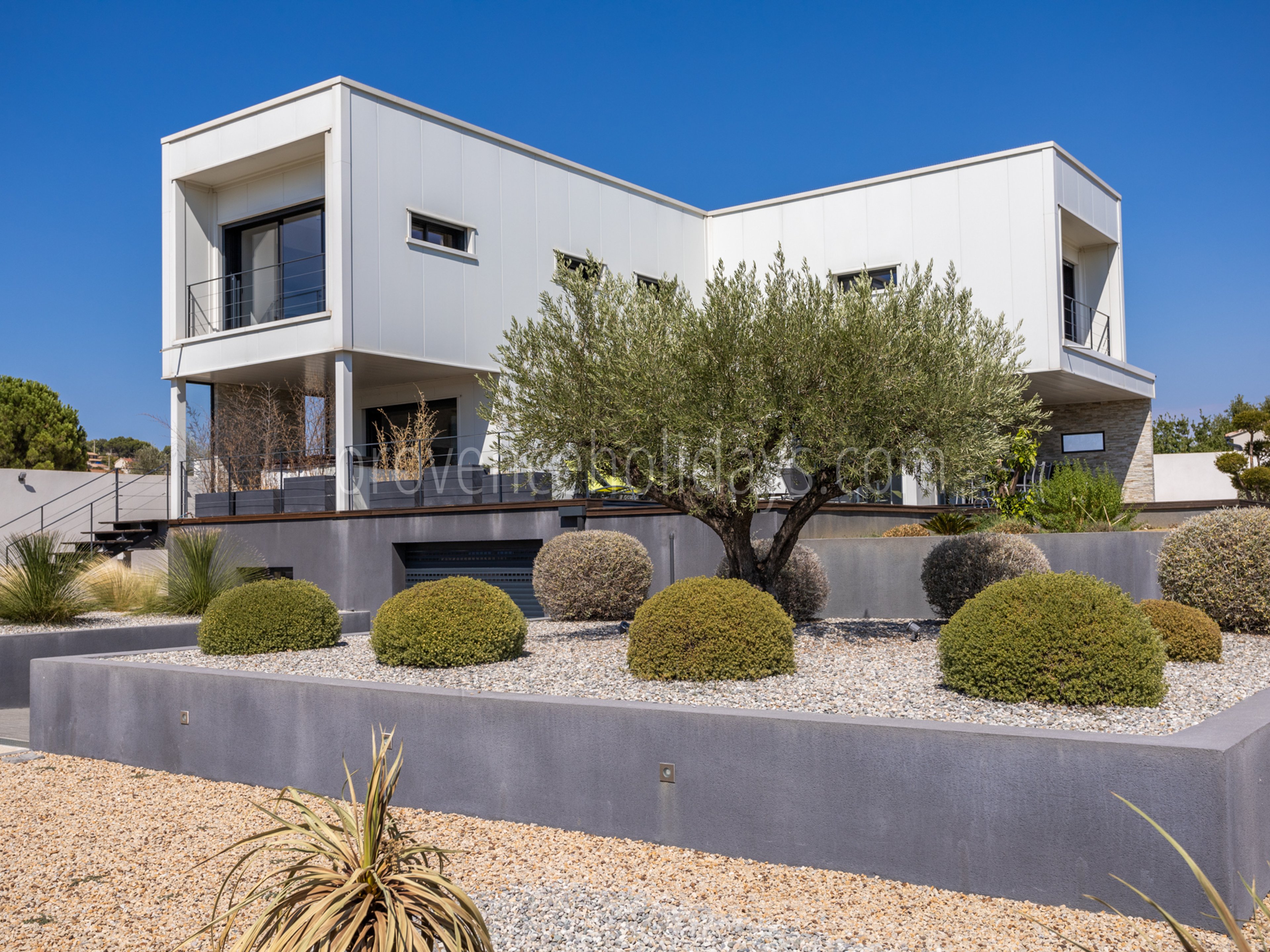 1 - Maison Valley: Villa: Exterior