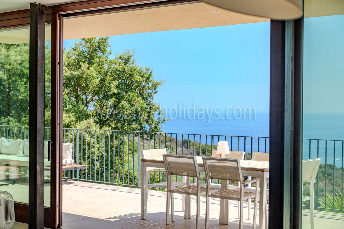 6 - Villa met zwembad in Rayol-Canadel-sur-Mer: Villa: Interior