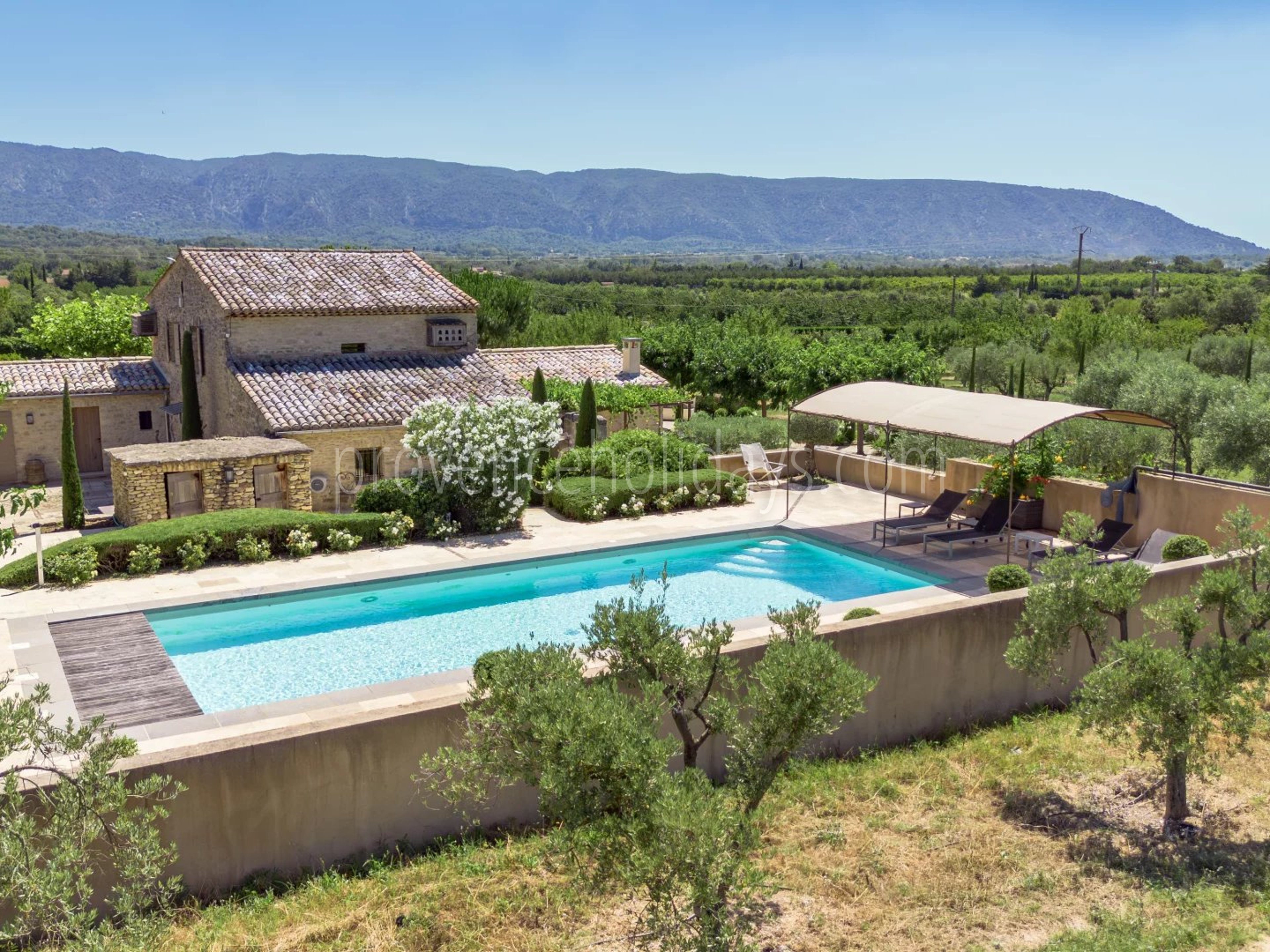 8 - Mas 1850 in Gordes: Villa: Pool
