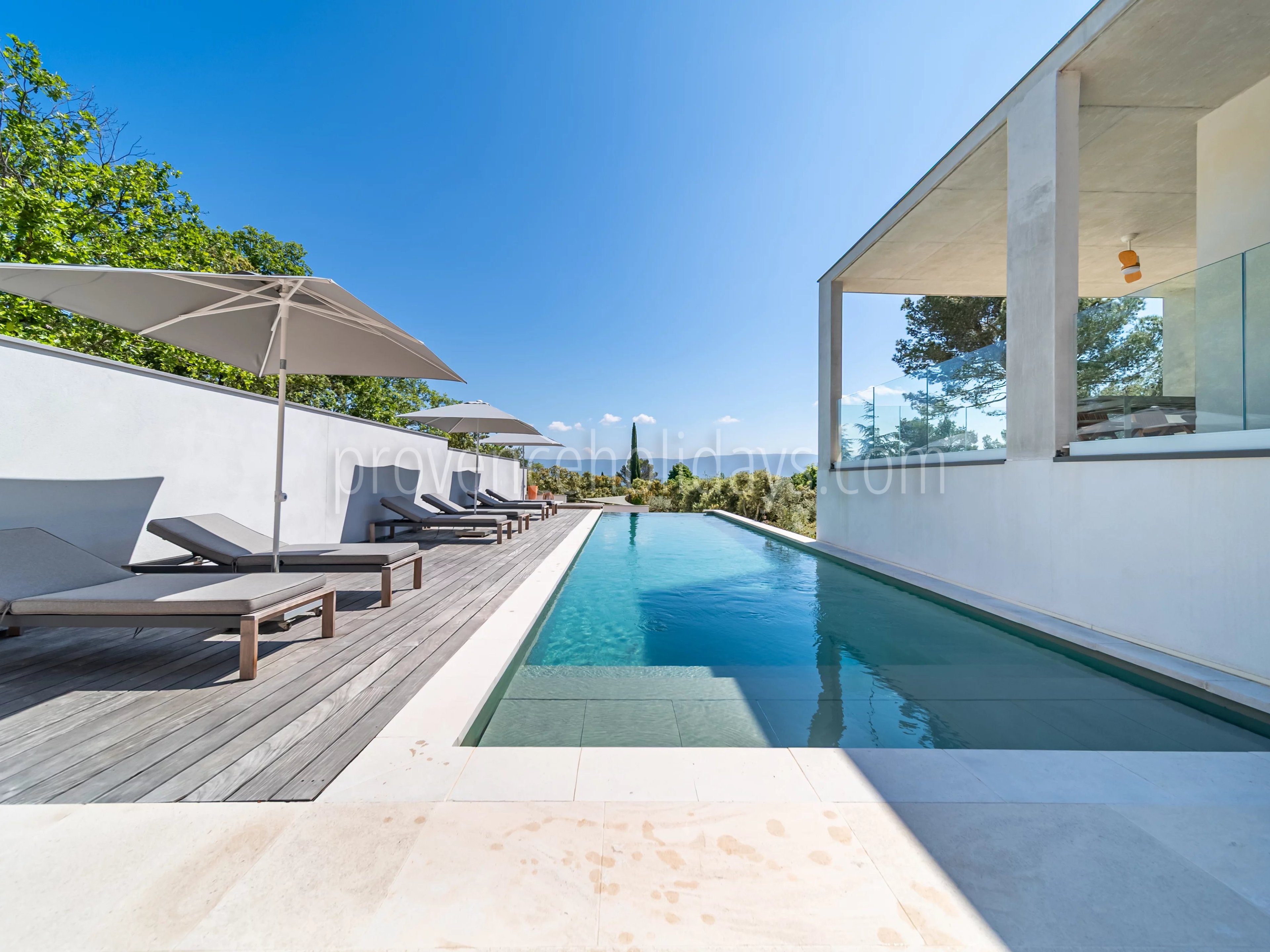 2 - Villa with pool in Gordes: Villa: Pool