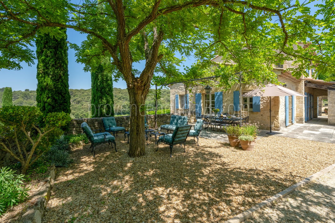 45 - Le Mas de Bonnieux: Villa: Exterior