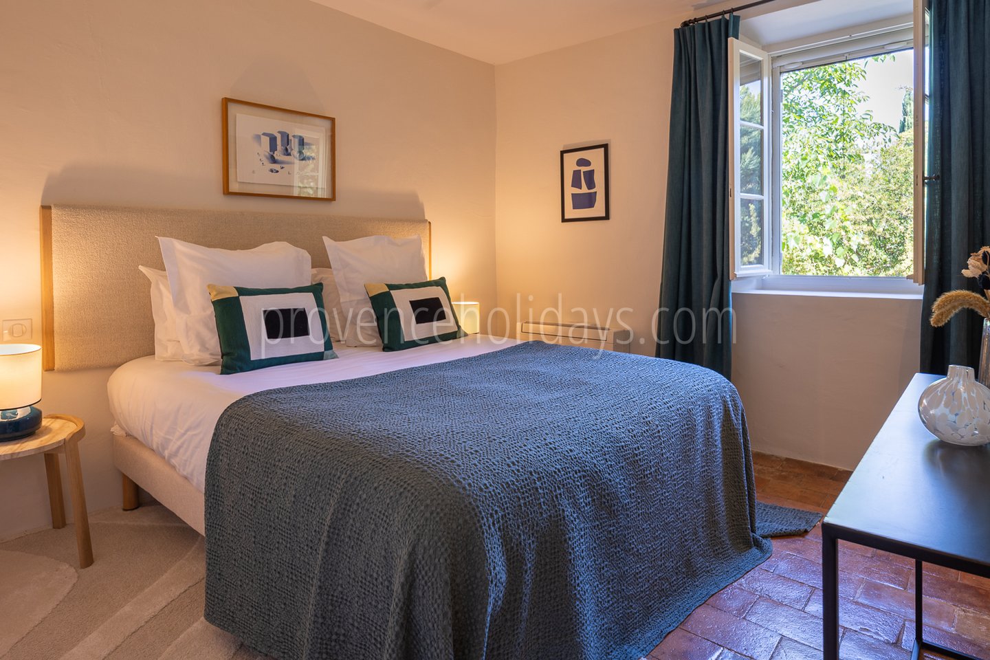 14 - Le Mas des Magnans: Villa: Bedroom