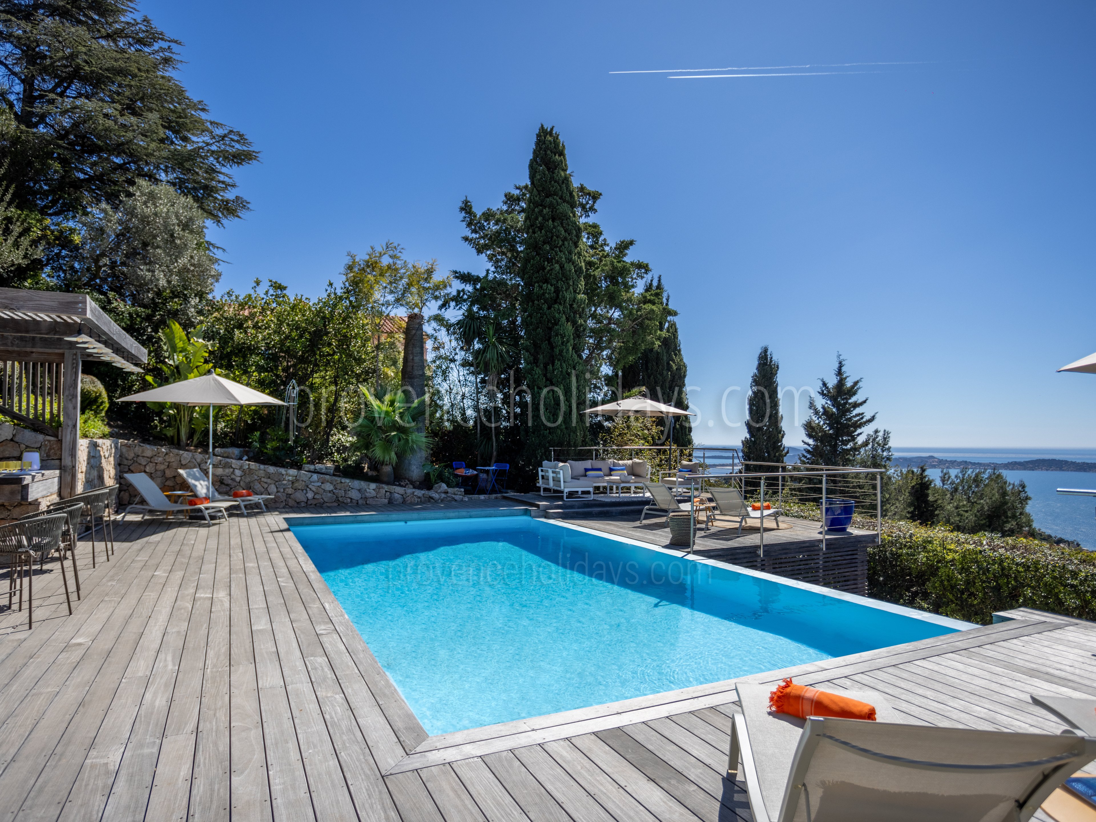 15 - Villa du Var: Villa: Pool