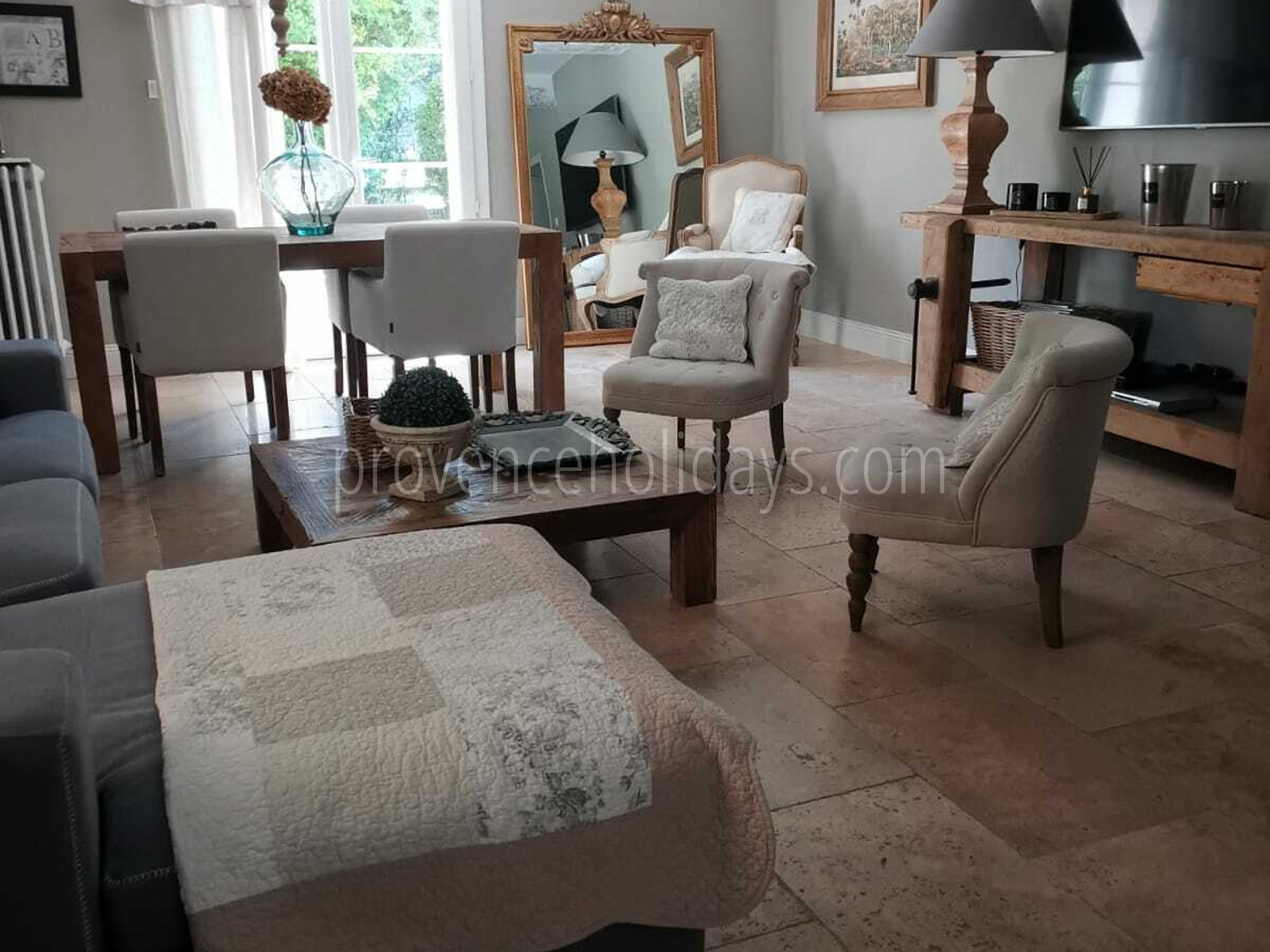 20 - Chez Fannie: Villa: Interior
