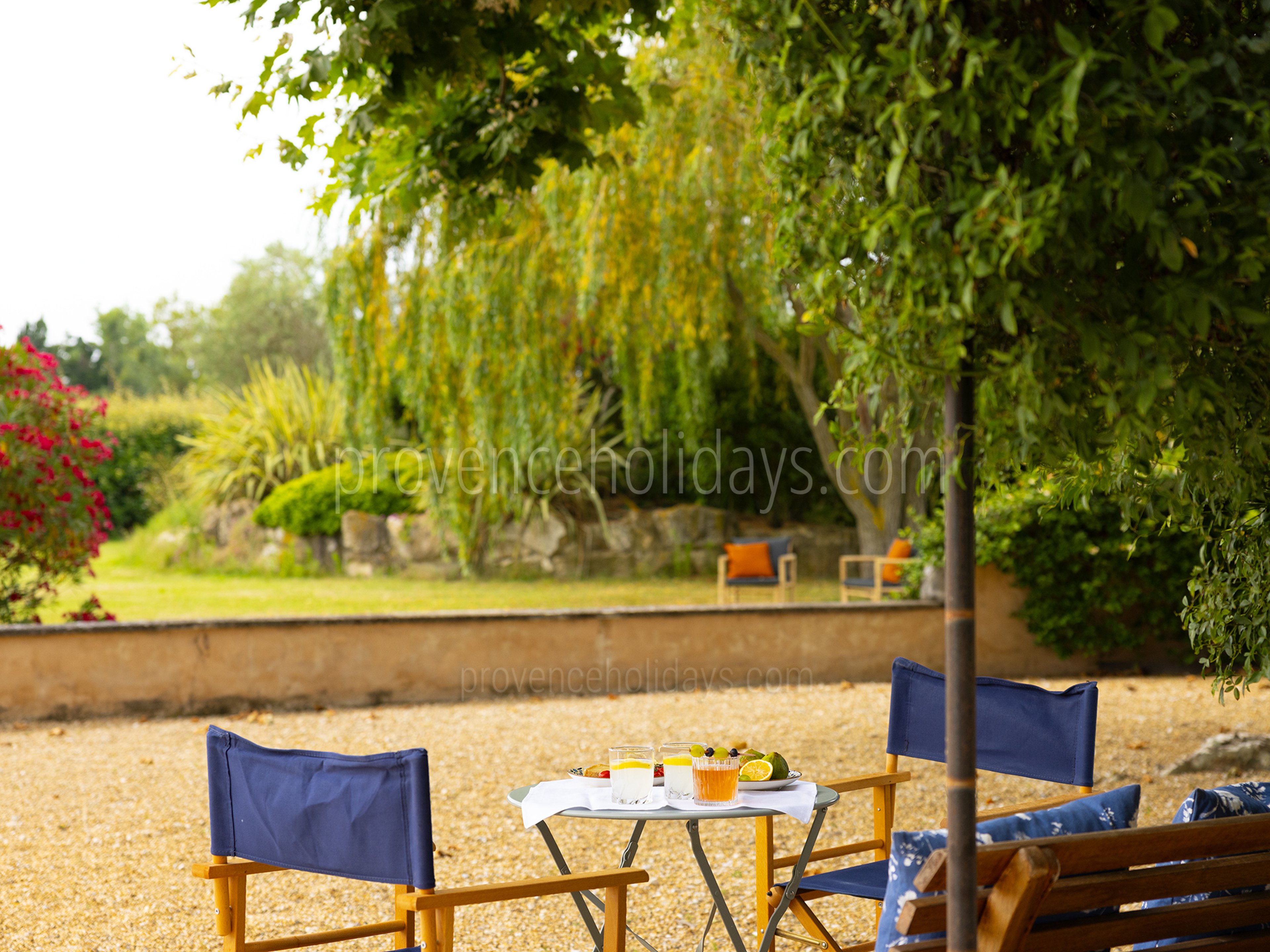 30 - Le Mas d\'Orgon: Villa: Exterior