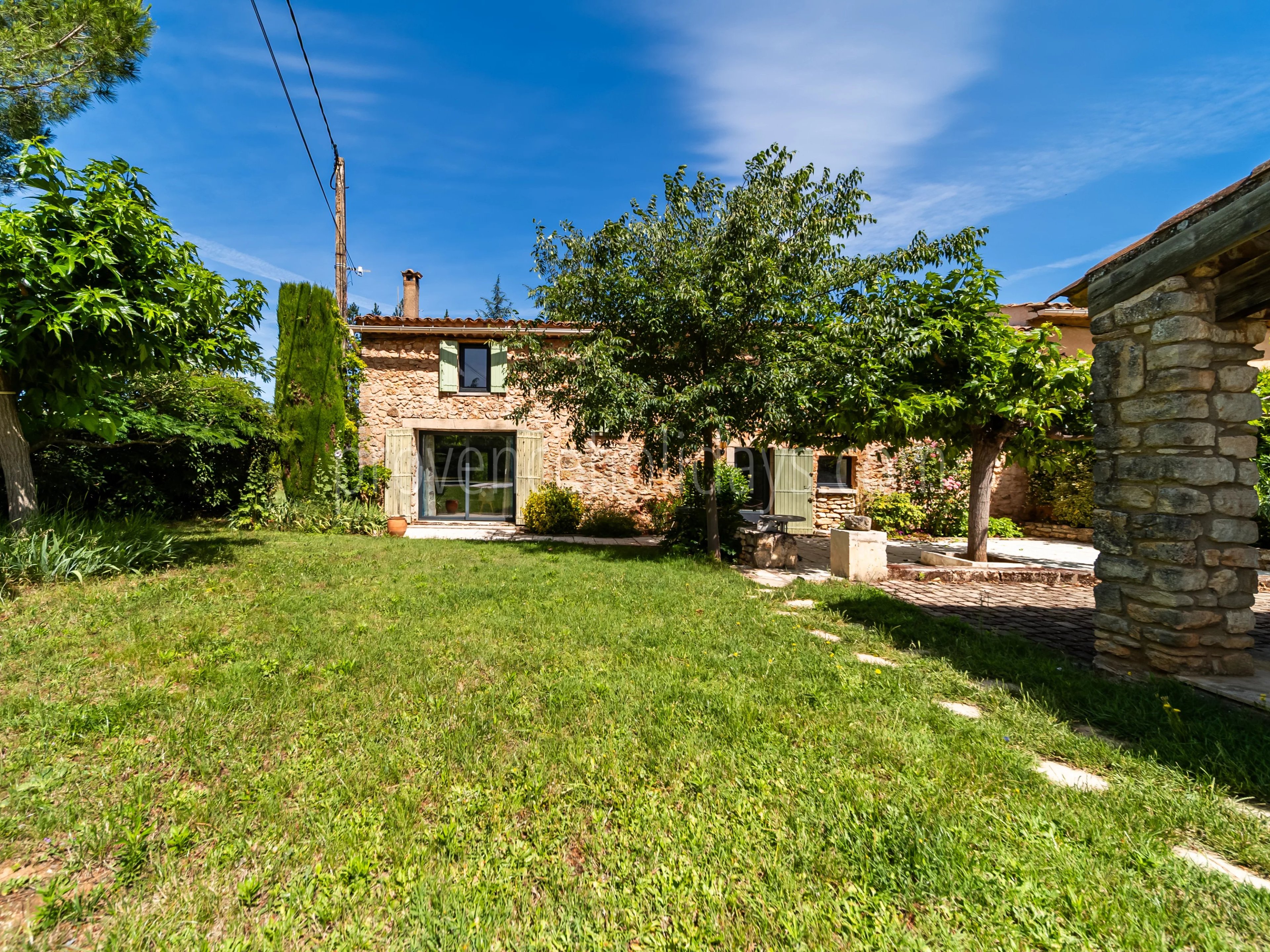 4 - Characterful mas in Bonnieux: Villa: Exterior