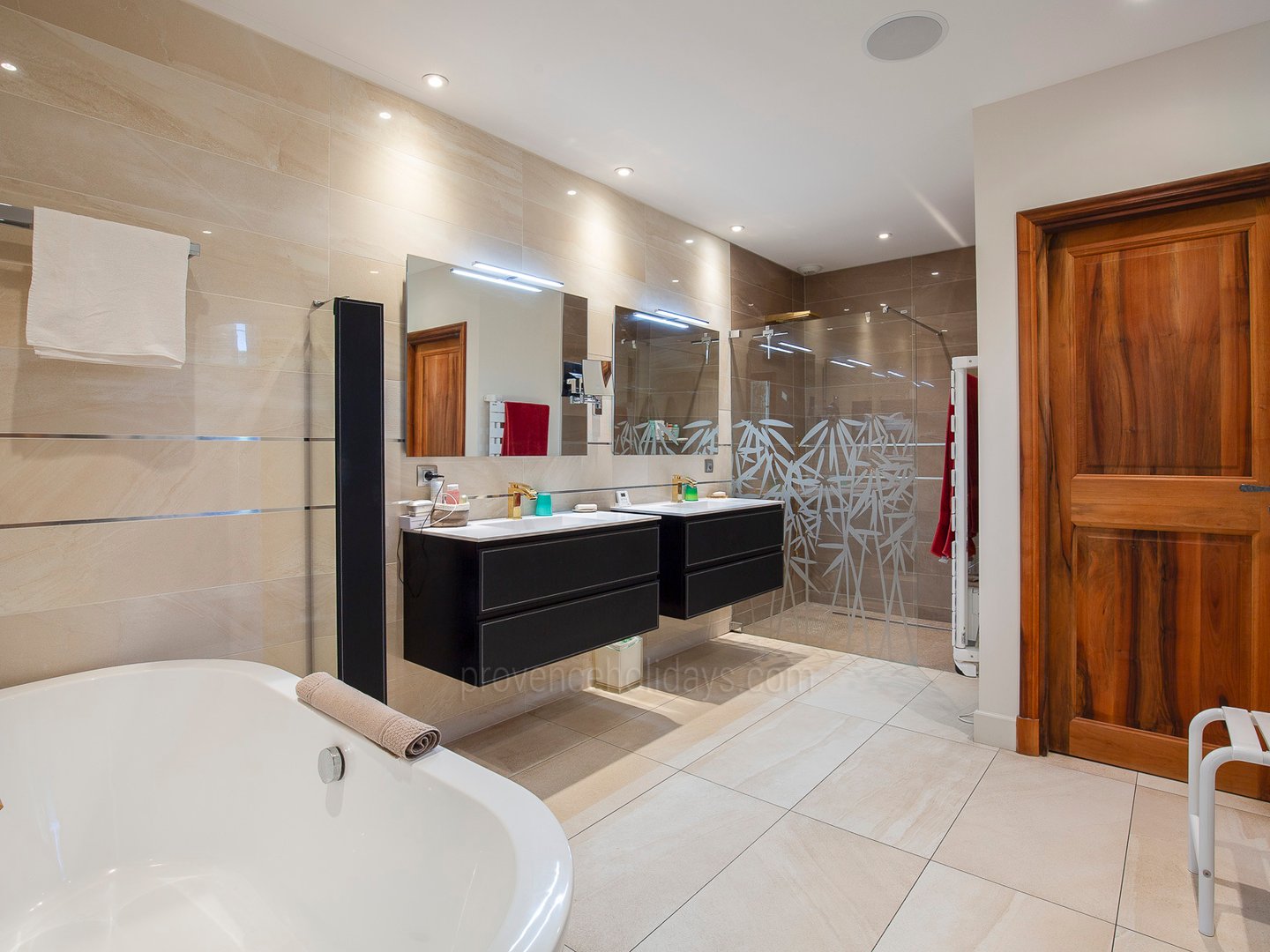 3 - Villa Trame d\'Or: Villa: Bathroom