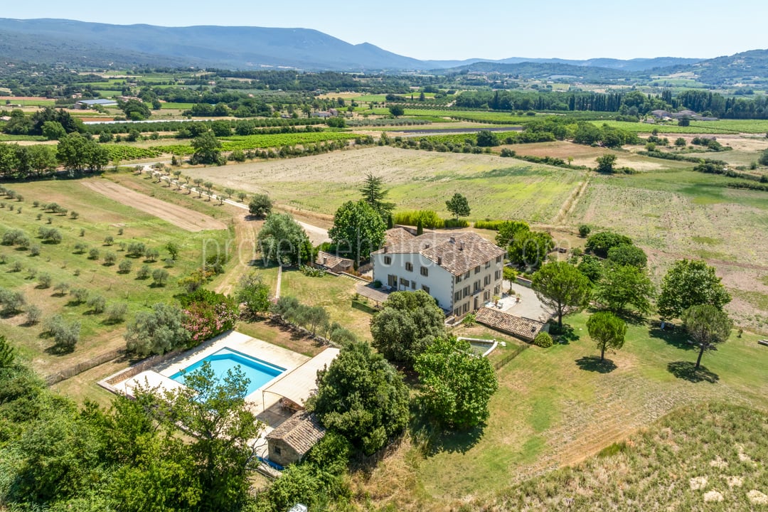 90 - La Bastide des Sources: Villa: Exterior
