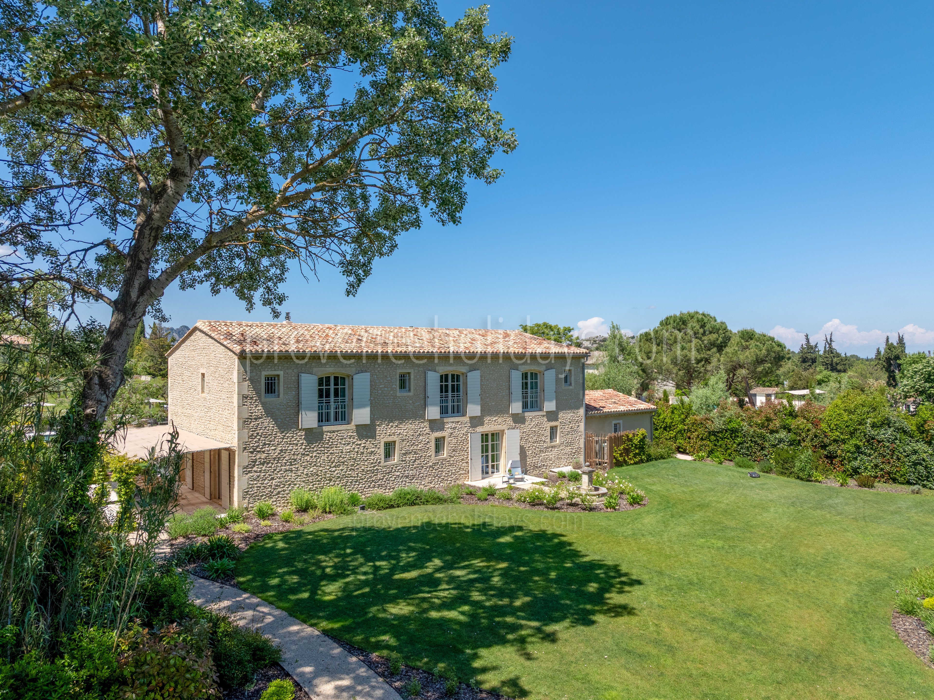 20 - Mas Élégance: Villa: Exterior