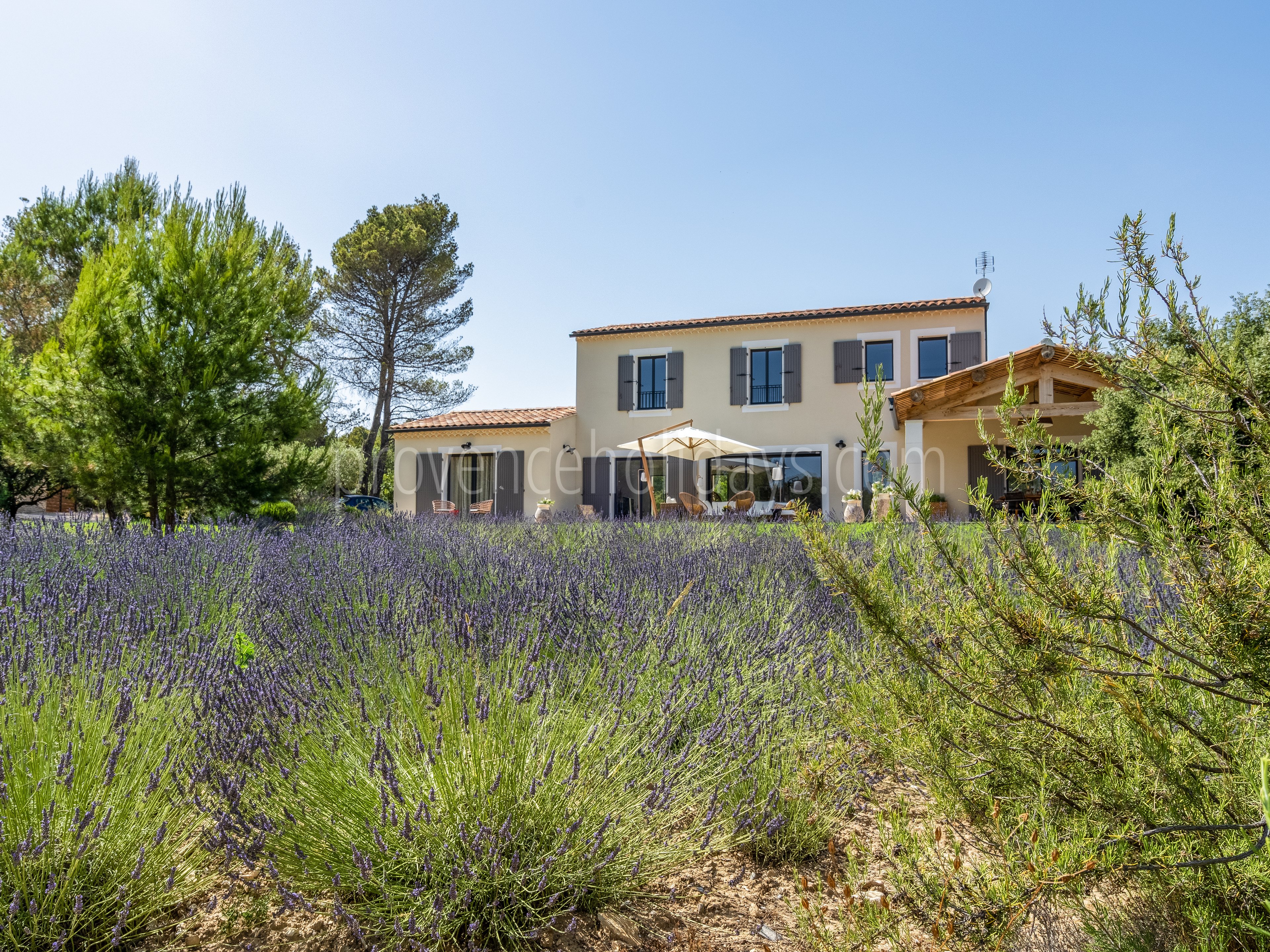 2 - Maison Poulinas: Villa: Exterior