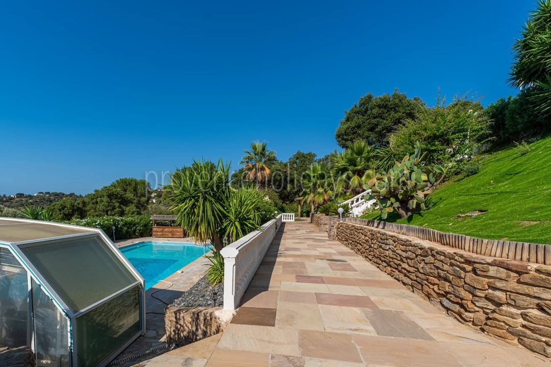 28 - Villa with pool in Cap Bénat: Villa: Pool
