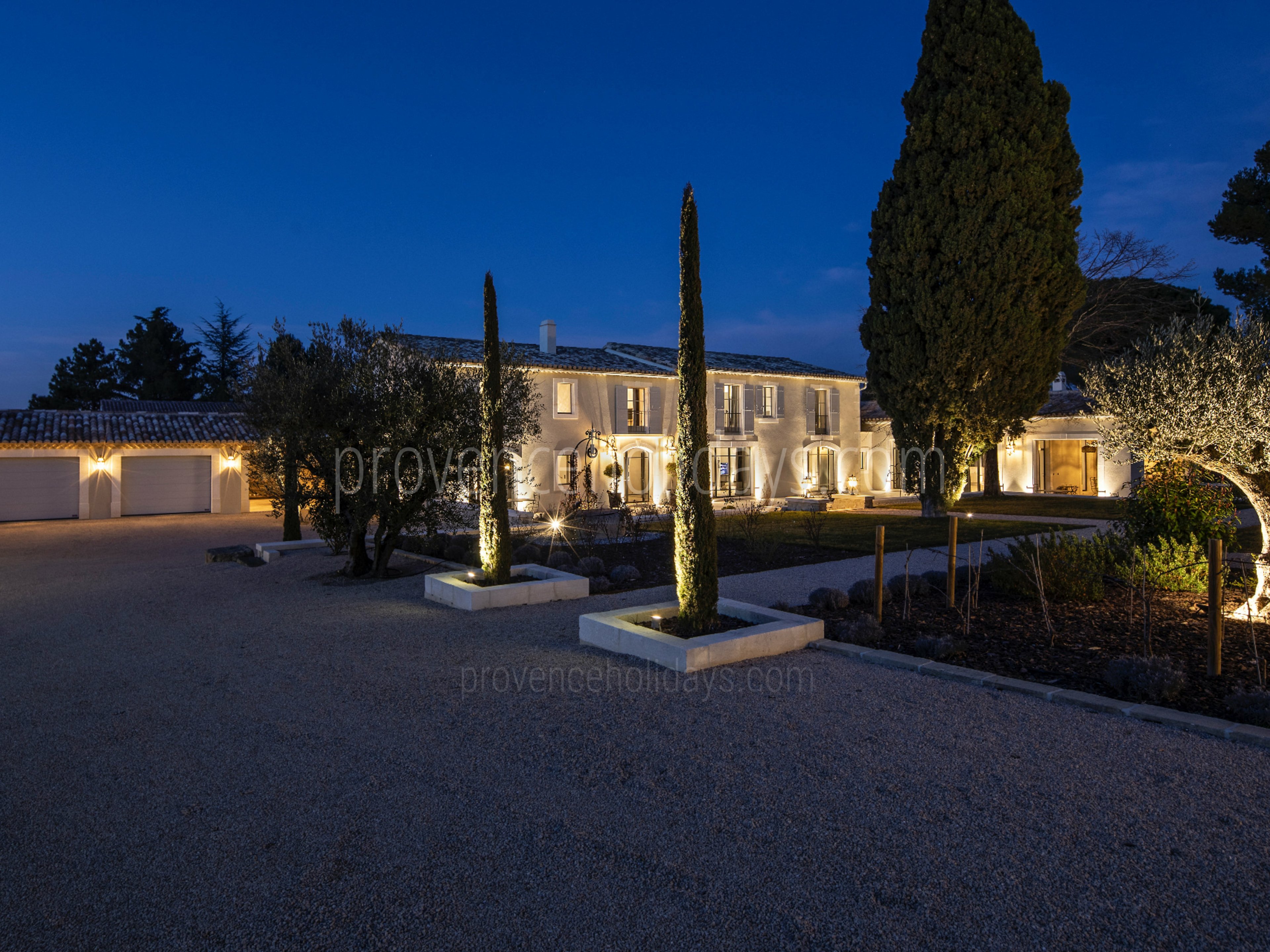 46 - Mas Van Gogh: Villa: Exterior