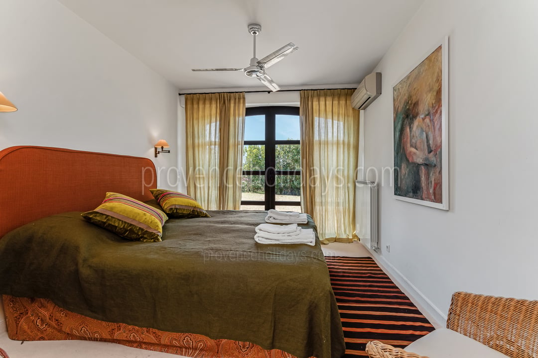 14 - Bastide Azurée: Villa: Bedroom