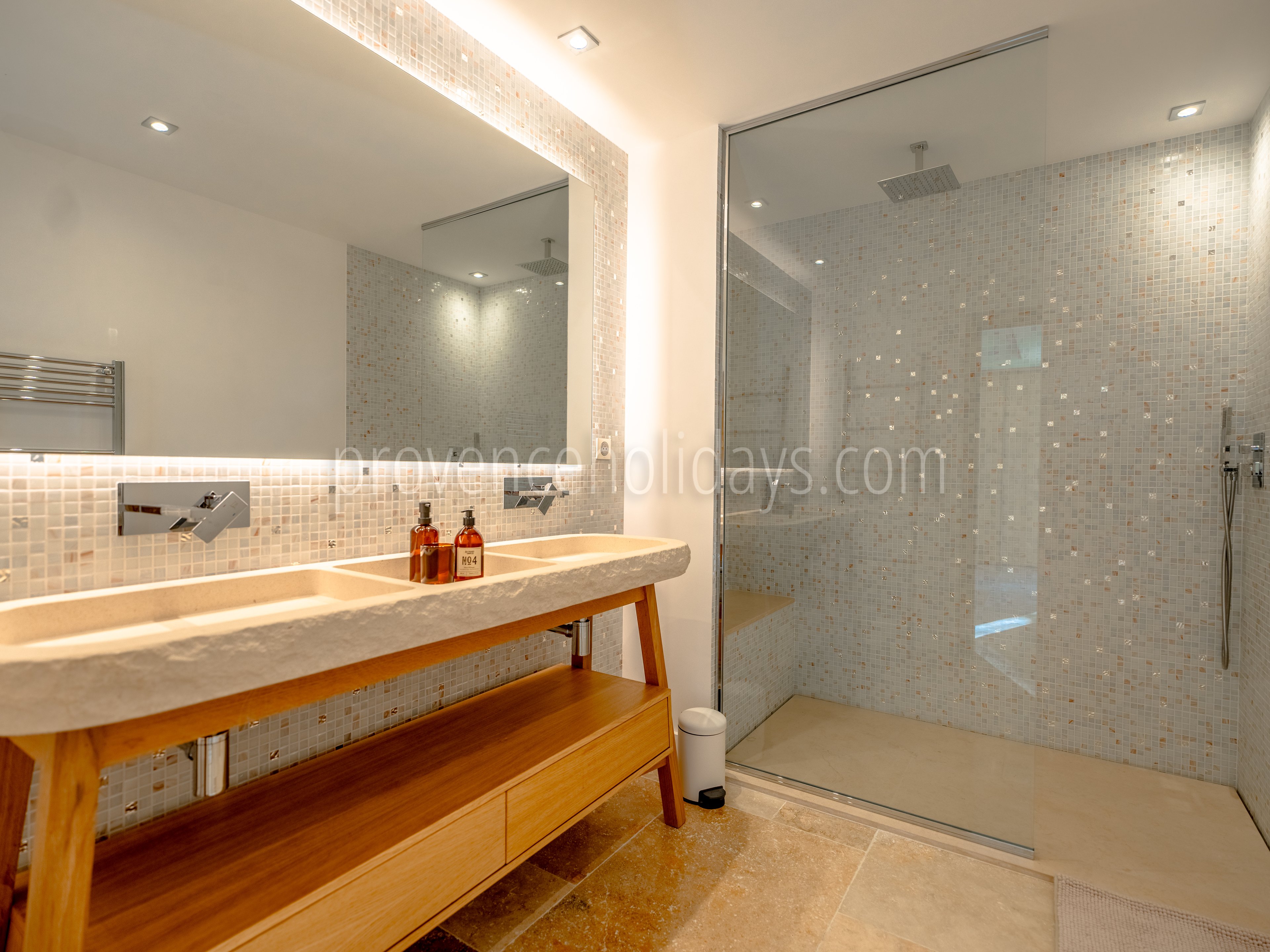 15 - Villa Stonebay: Villa: Bathroom