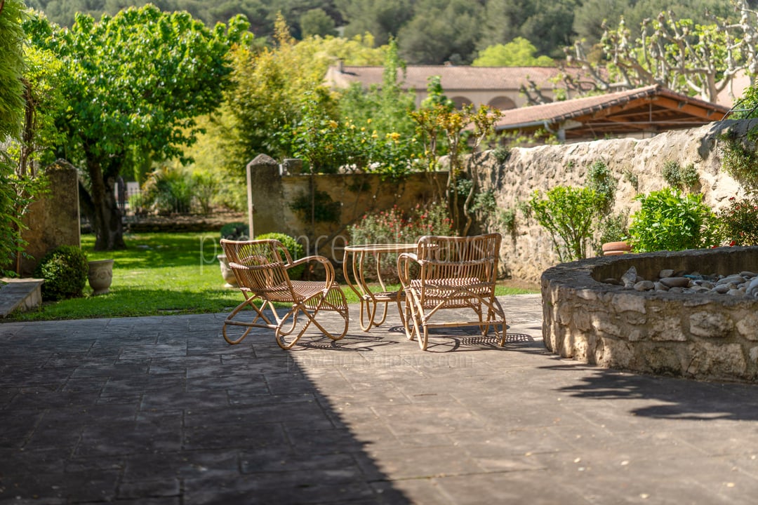 42 - Mas du Cours: Villa: Exterior