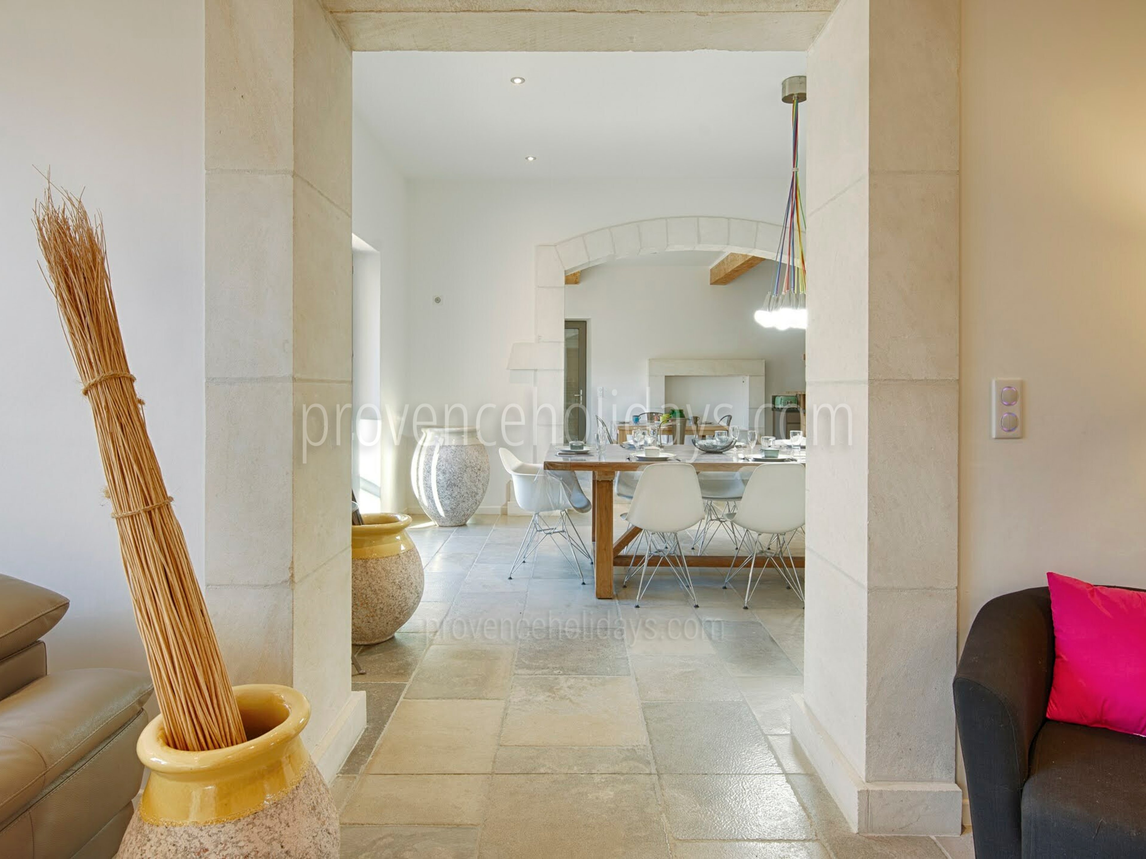 28 - Le Mas de la Pinède: Villa: Interior