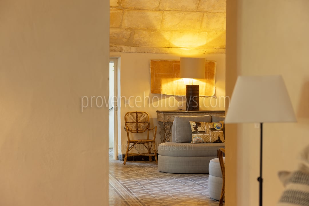 13 - Bastide Mouriès: Villa: Interior