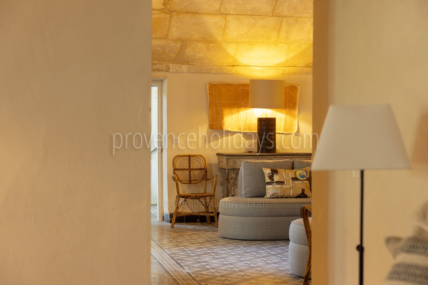 13 - Bastide Mouriès: Villa: Interior