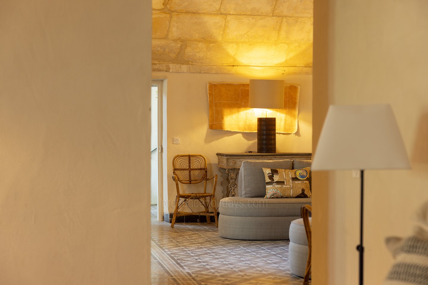 12 - Bastide Mouriès: Villa: Interior